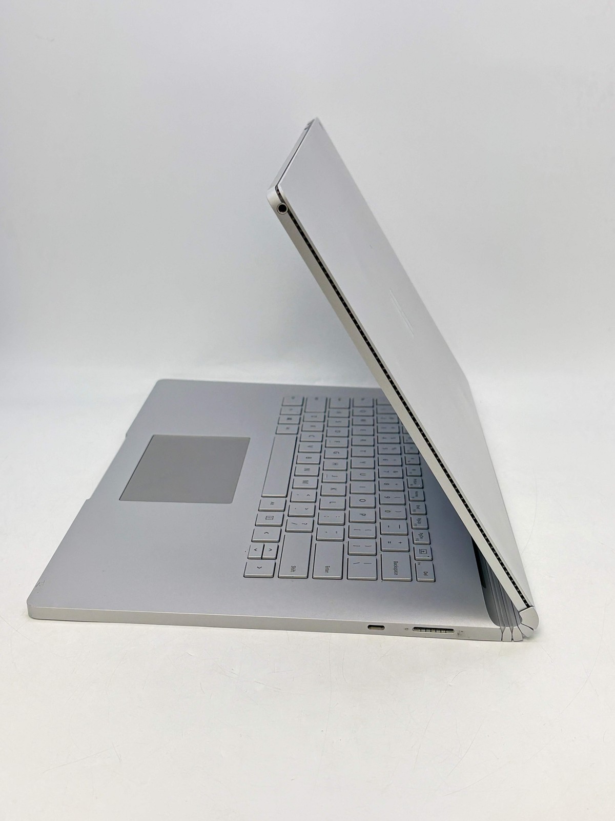 Microsoft Surface Book 3 i7-1065G7 16GB RAM 256GB SSD Touchscreen Laptop