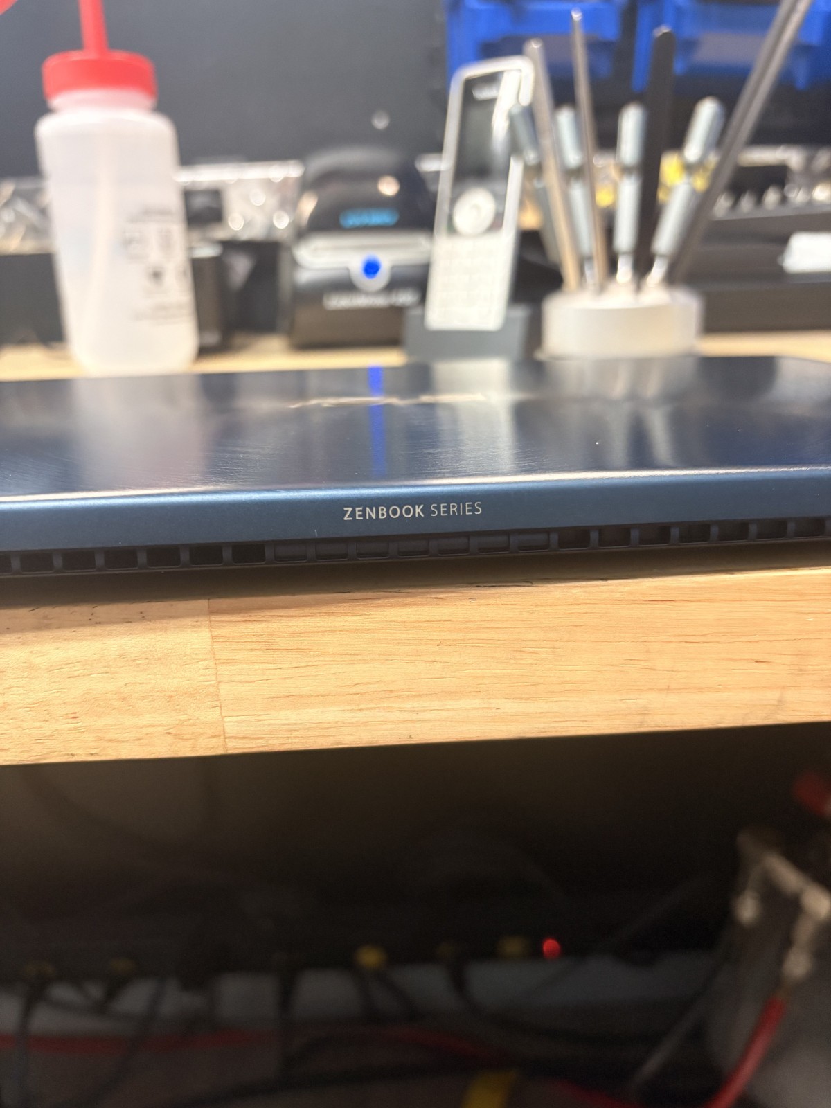 ASUS Zenbook 14 14” (512GB SSD Intel Core i7-1165G7 4.7GHz 16GB) Ultra-Slim…