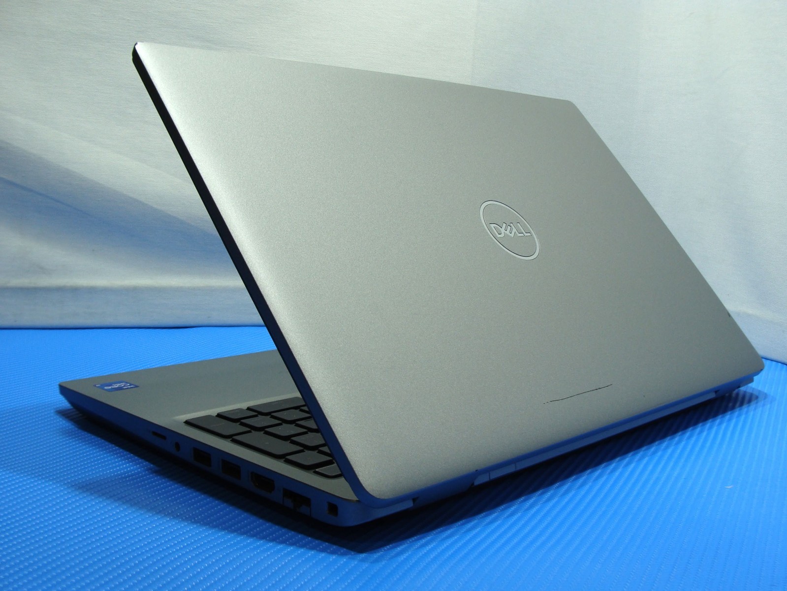 Dell Latitude 5521 15.6″ FHD TOUCH i7-11850H 2.5GHz 32GB 2TB SSD W11P +PA 130W