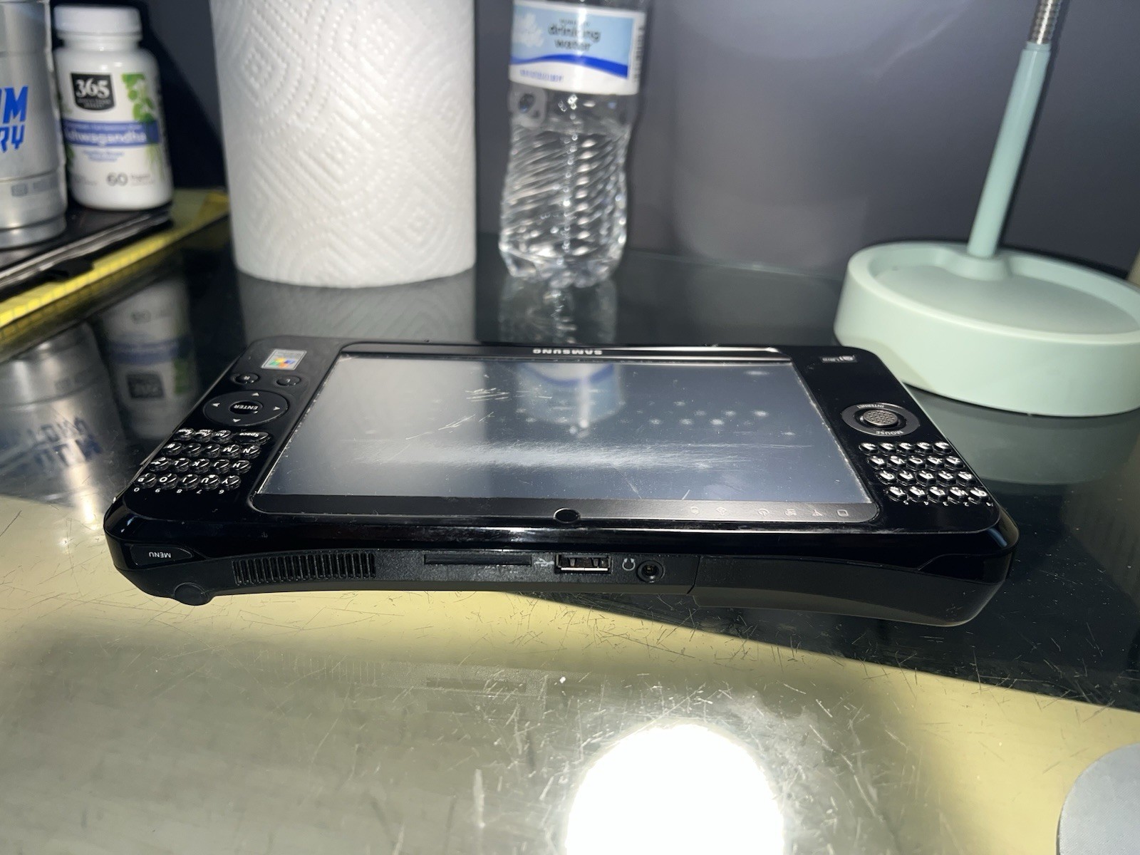 Samsung Q1 Ultra Handheld Computer Windows NP-Q1U No AC Adapter UNTESTED AS IS