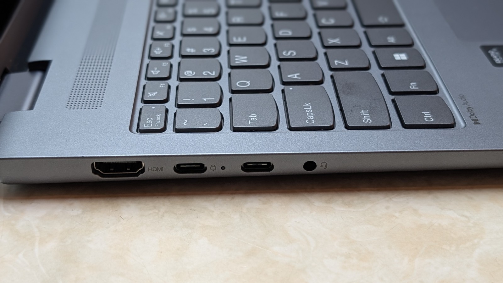 Lenovo IdeaPad 5 2-in-1 16IRU9 16″ Core 5 120U 1.4GHz 16GB RAM 512GB SSD