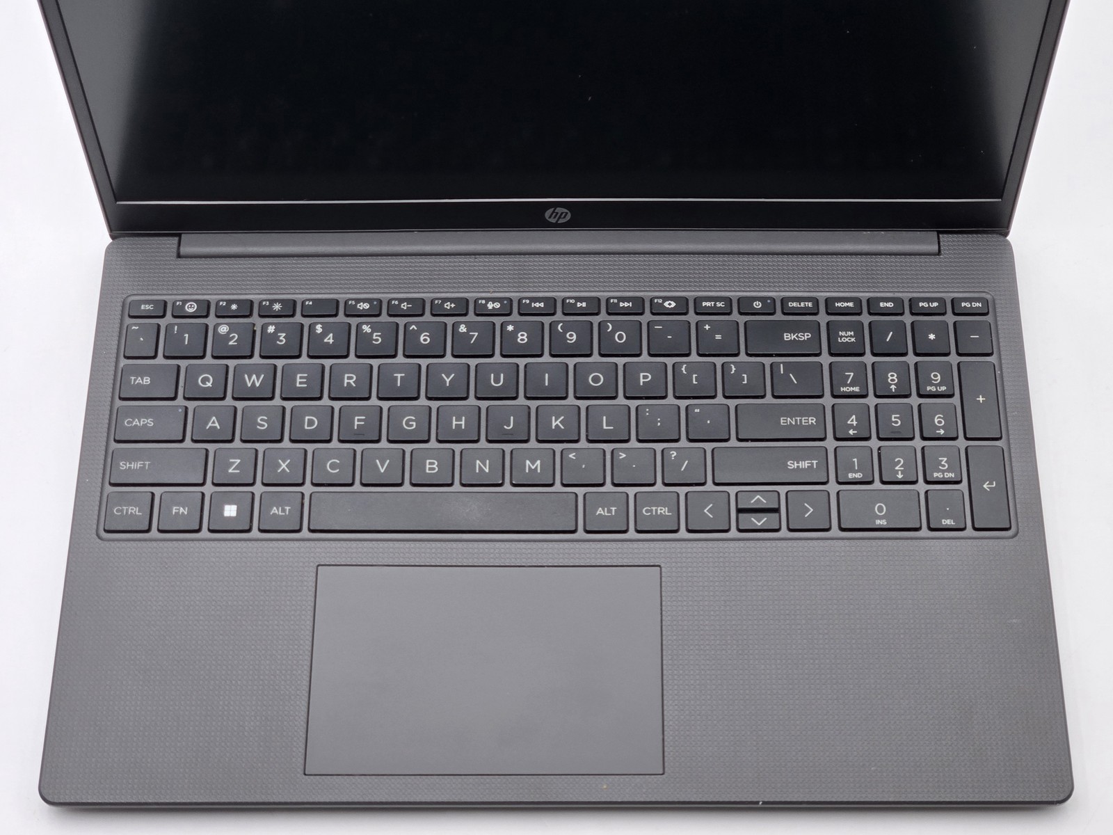 HP 255 G10 15″ HD RYZEN 3 7320U WITH RADEON GRAPHICS 256GB SSD 8GB W11 AMD