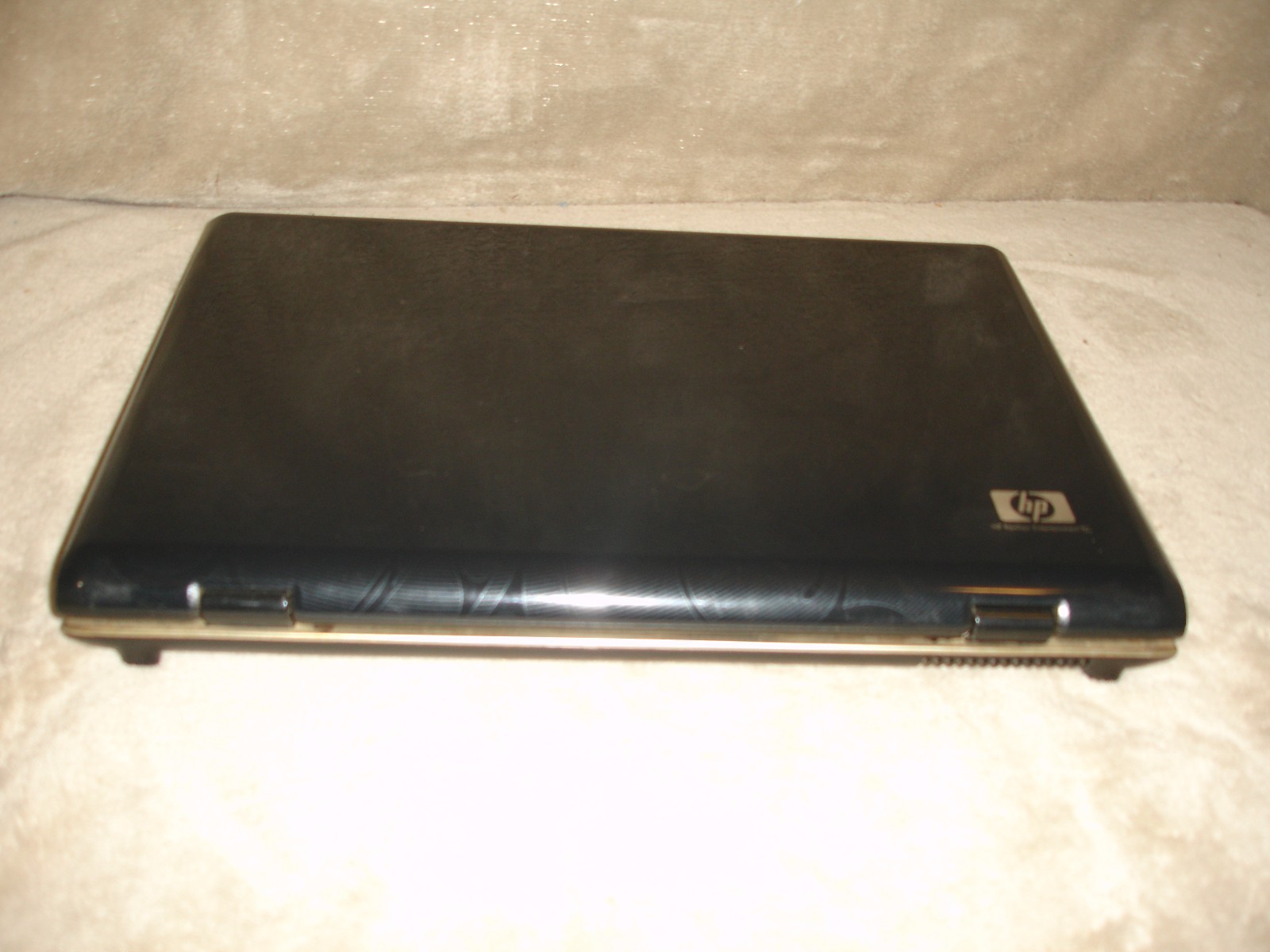 HP Pavilion DV9500 Laptop AMD Turion 64 X2 120 GB HD 2GB RAM Vista AC Adapter