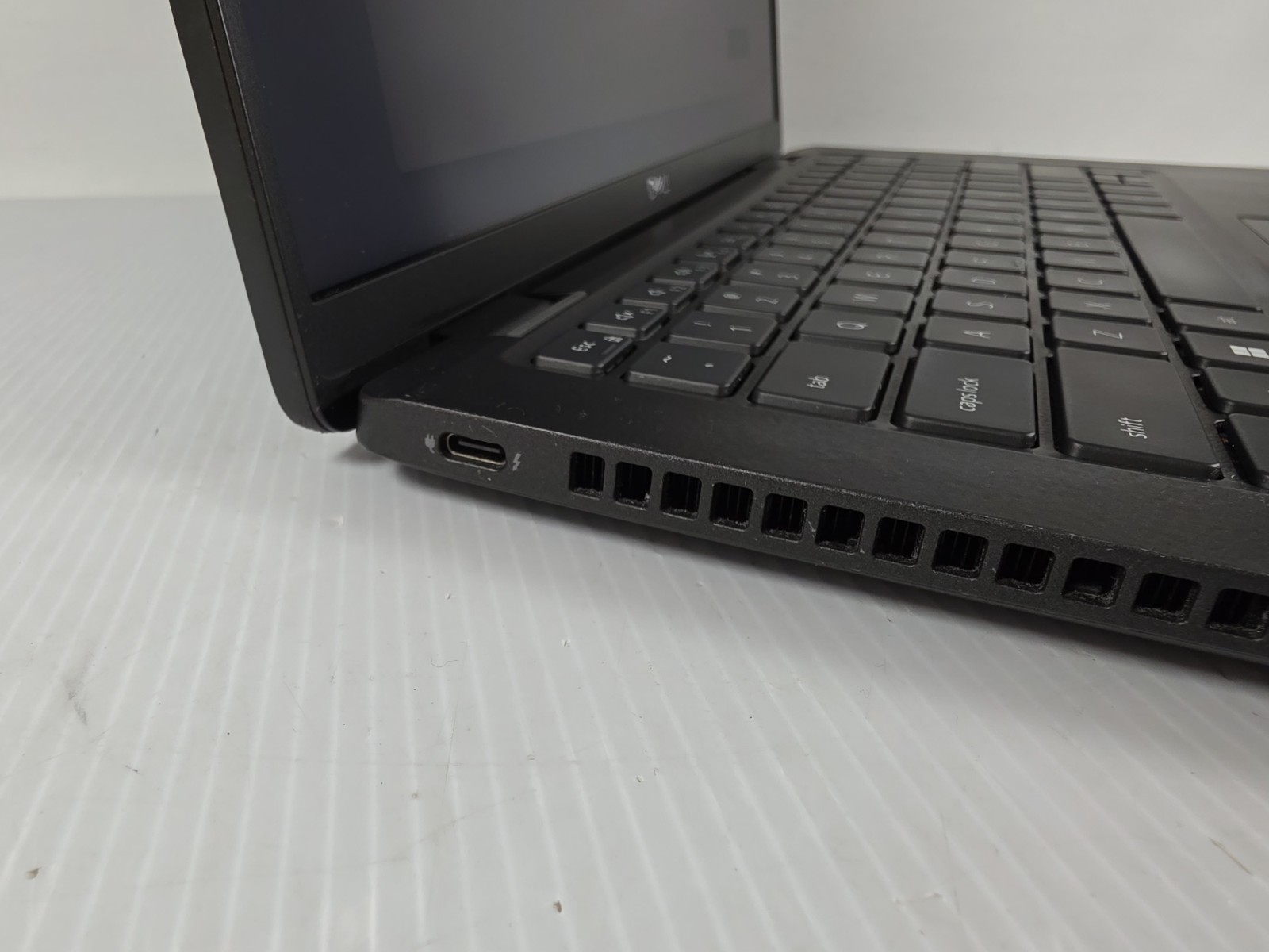 Dell Latitude 7430 Laptop Computer Core i7-1270p 256GB SSD 32GB RAM FHD