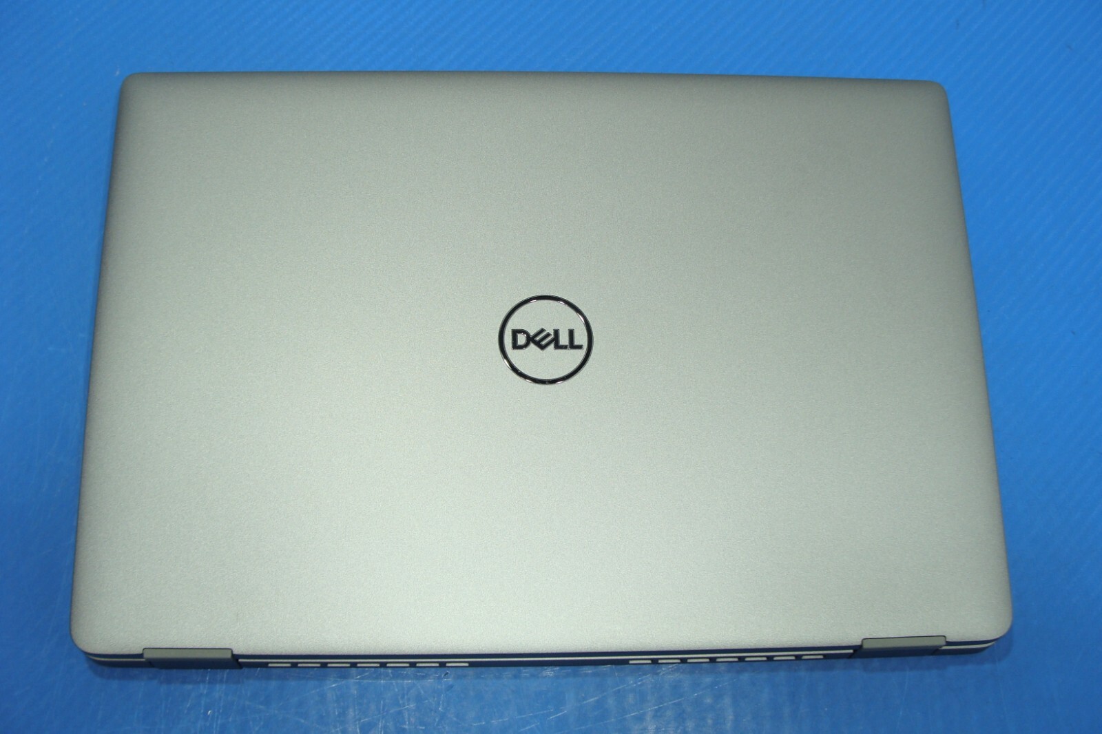 Dell Latitude 5320 13.3″ FHD i7 11th Gen 3GHz 16GB RAM 256GB SSD Win 11 PRO