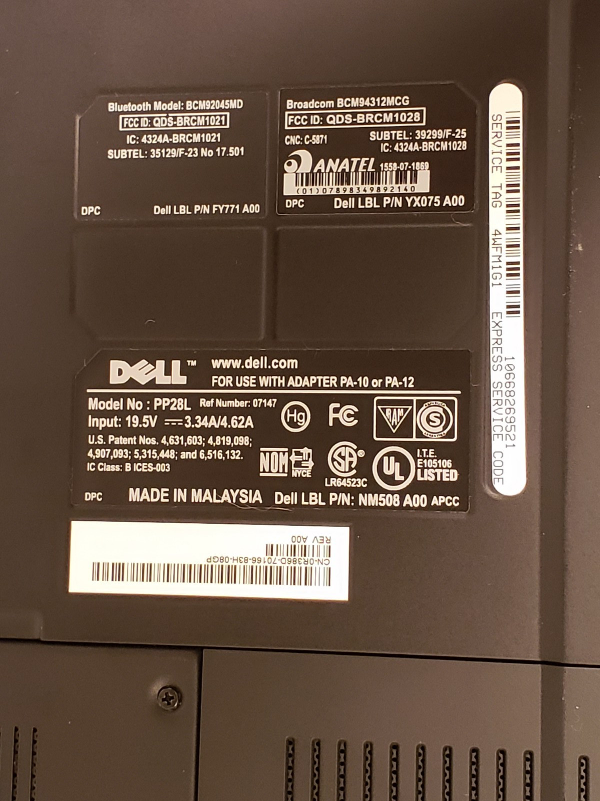 Dell XPS M1530 Notebook 4GB RAM, 250GB SSD, Slot DVD-RW w/AC Adapter & Case