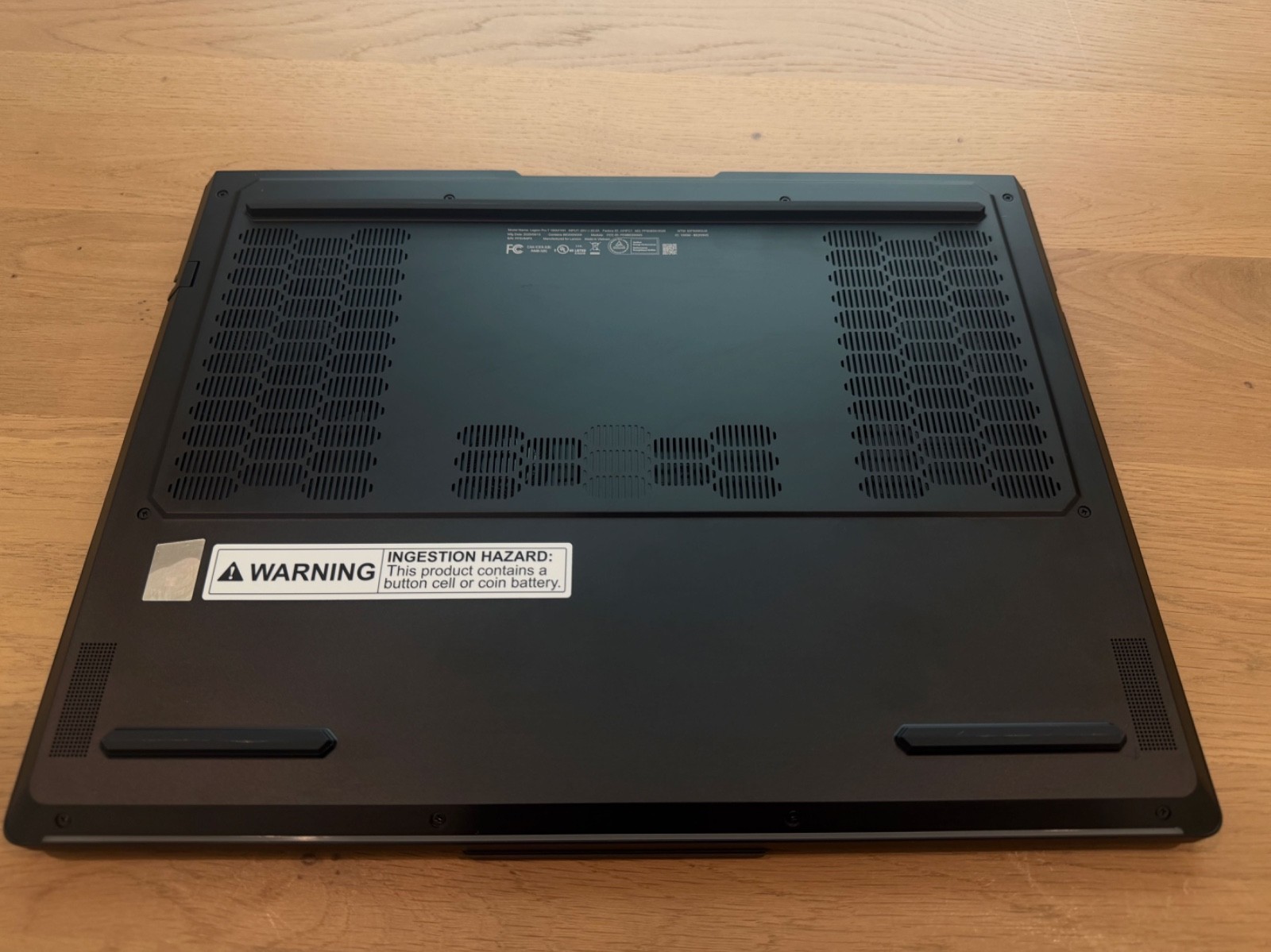 Lenovo Legion 7i RTX 5090 64GB 2TB 16″ Intel Ultra 9 (Mint Condition) Warranty