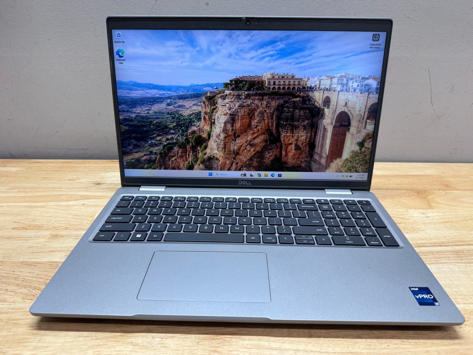 Dell Precision 3581 15.6” Laptop Intel Core i7, 256GB SSD, 16GB RAM, W11