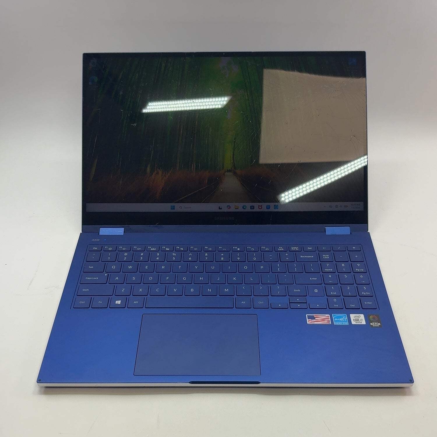 Broken Samsung Galaxy Book NP950QCG 15.6″ i7-1065G7 1.3GHz 12GB 512GB Cracked