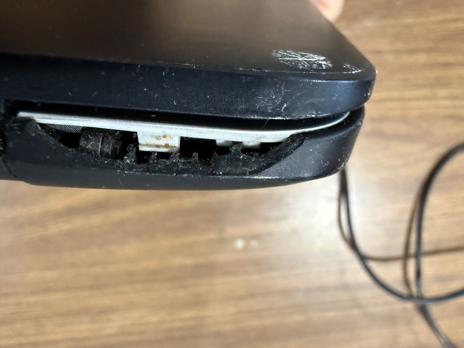 HP Chromebook 14 G3 Works. Cracked Screen