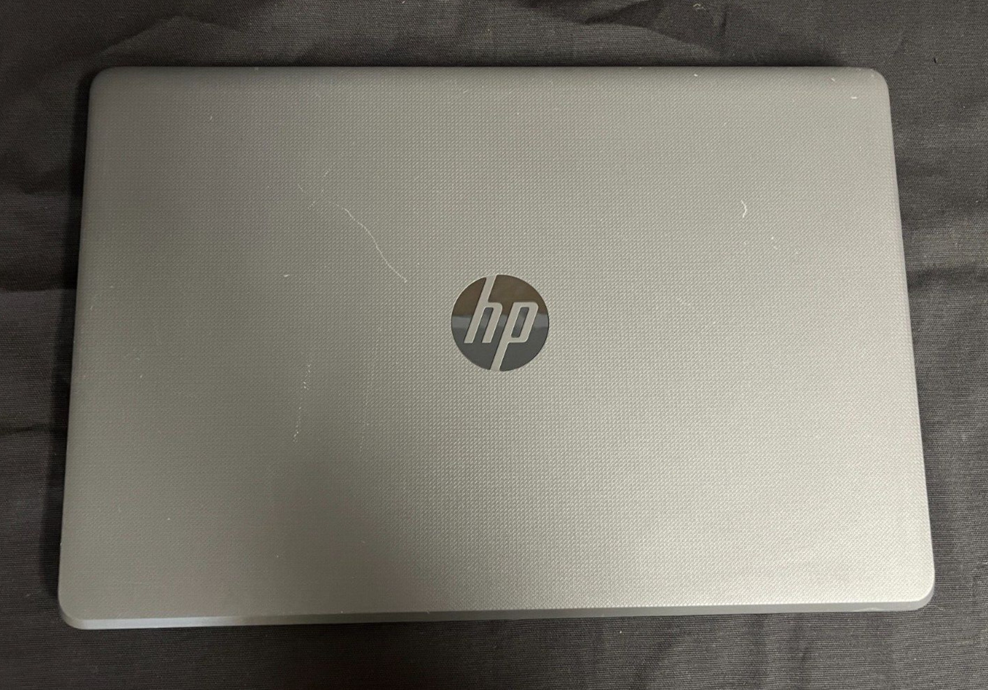 HP 255 G6 | 237 GB SSD | AMD A6-9220 | 8GB DDR4 RAM | USED