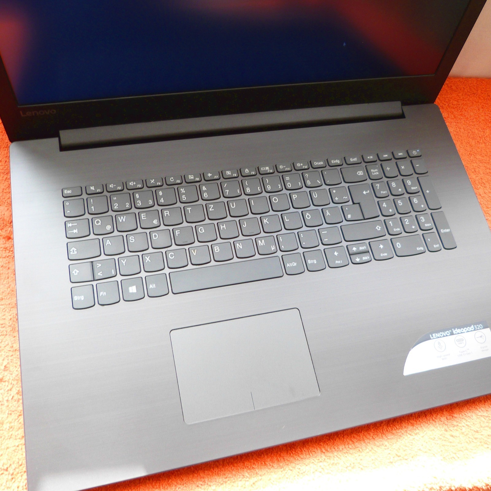 Lenovo 320 17″ HDP DOLBY ULTRABOOK l SSD Windows 11 l Intel GOLD I USBC HDMI