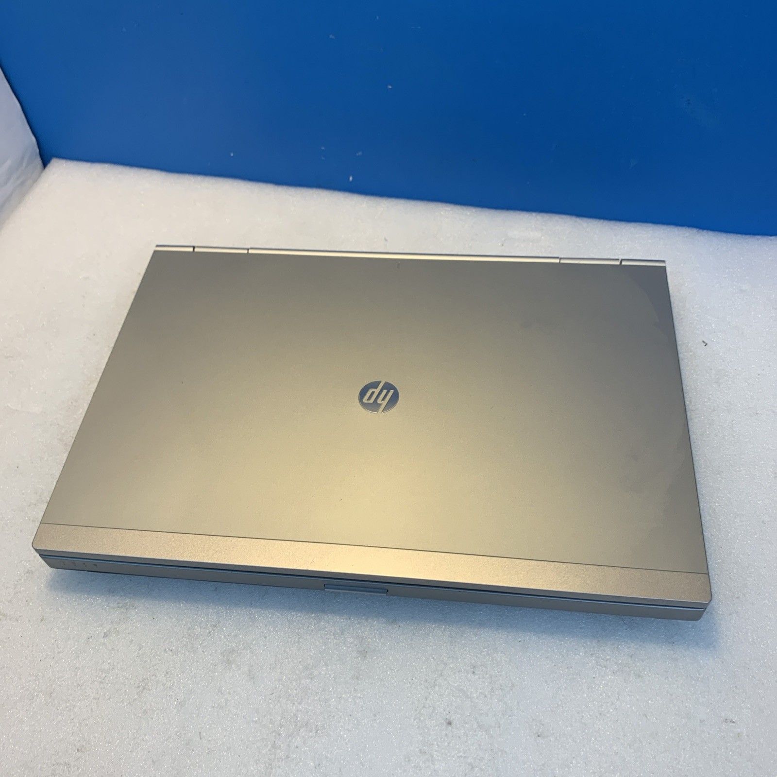 🔥 HP Elitebook 8460p 14″ CPU 4GB FireWire DP WiFi Bluetooth Webcam Win XP SP3
