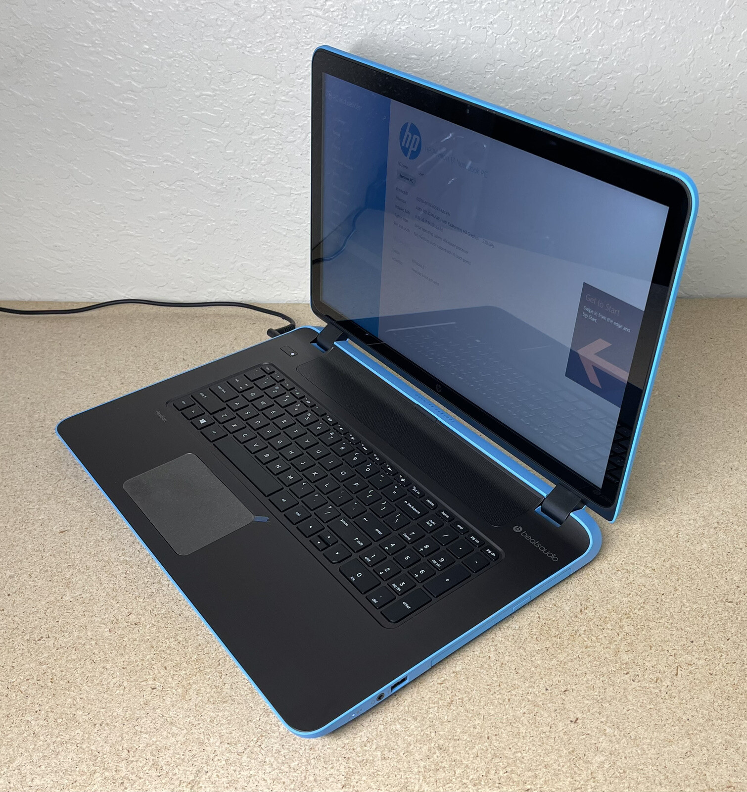 HP pavilion 17-F223NR AMD A10-5745 APU Radeon TM @ 2.10GHz 8GB RAM 1TB HDD