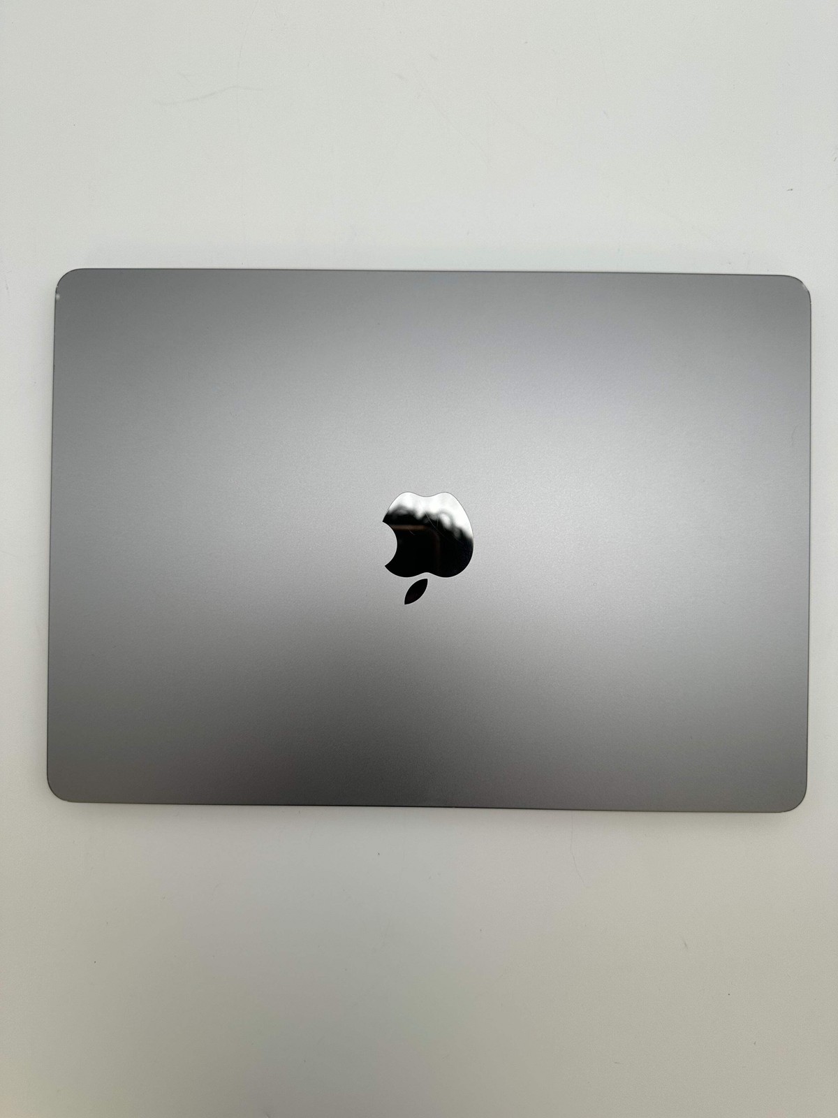Apple MacBook Air 13-inch M2 A2681 2023 Laptop 8GB RAM 500GB Space Gray Used – B