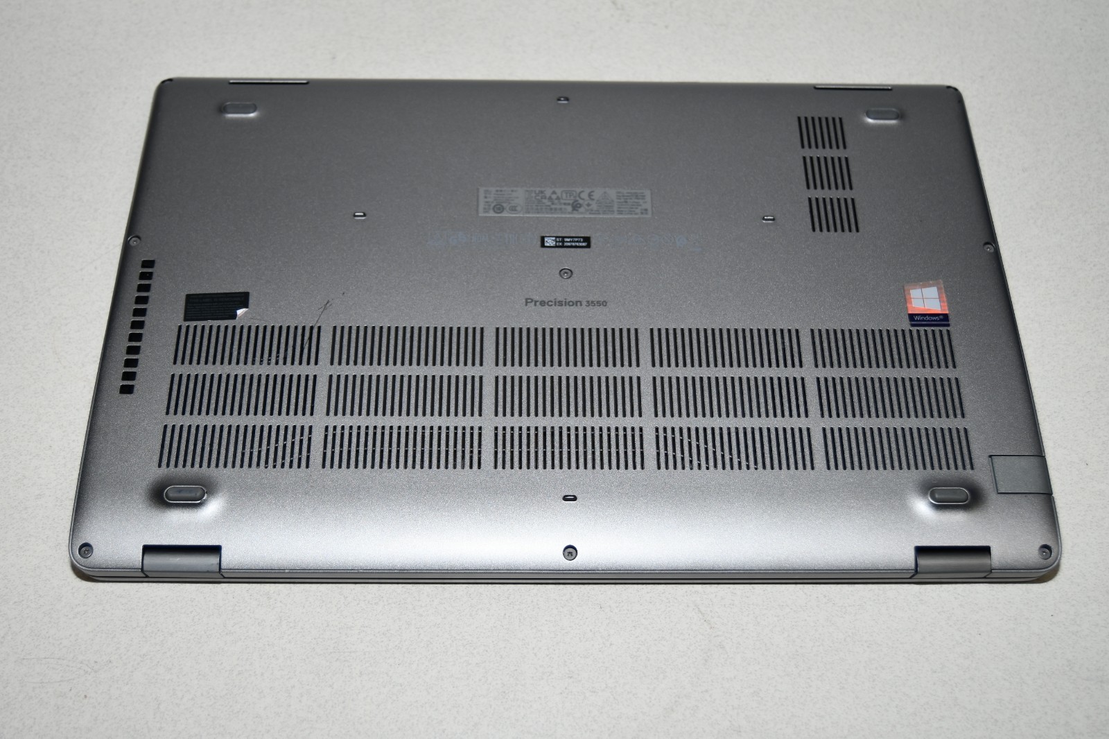 ^ Dell Precision 3550 15.6″ Intel i7-10510U @ 1.80GHz 16GB Ram No HD #X6993