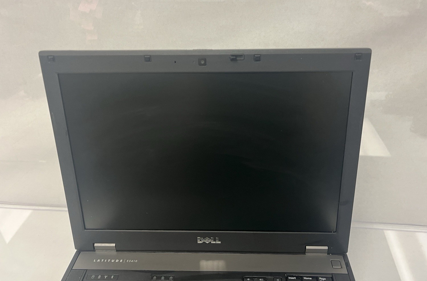 Dell Latitude E5410 i5 M 520 2.40GHz 4GB RAM 160GB HDD NO OS