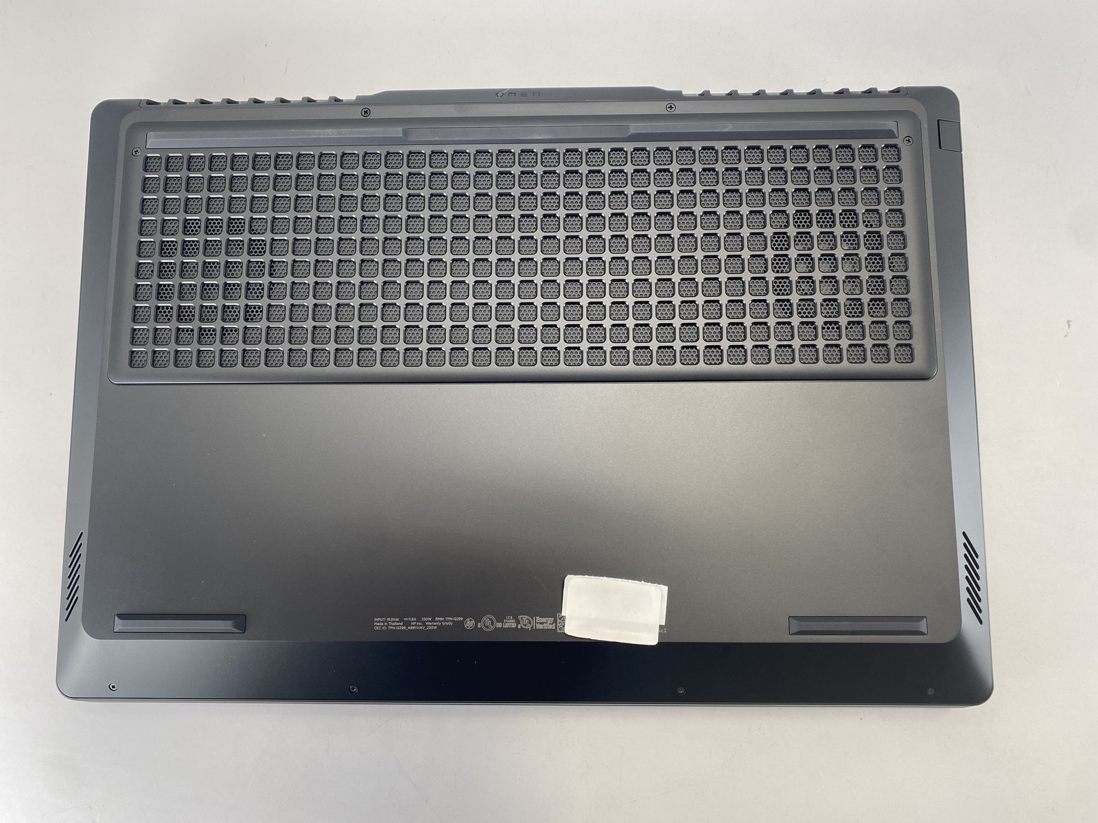 HP Laptop Omen Gaming 17-DB1095CL 17″ AMD Ryzen AI 9 365 1TB RTX 5060