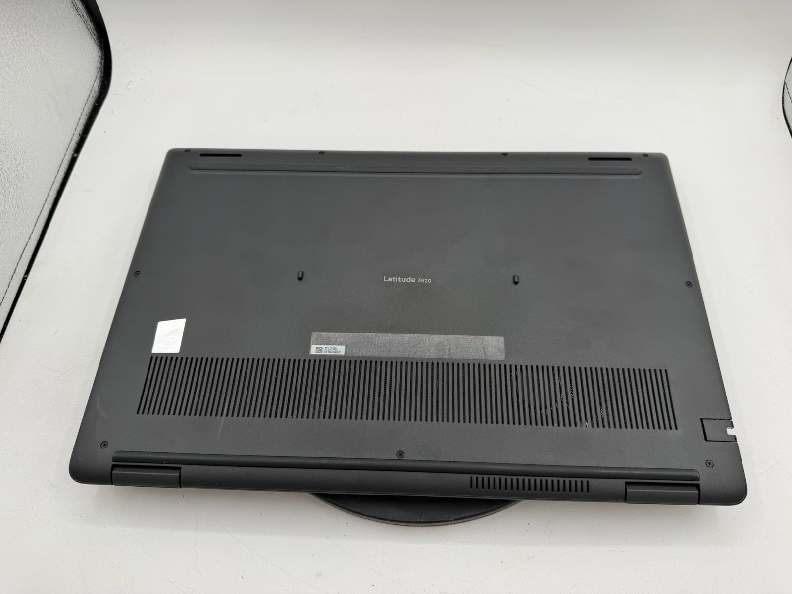 Dell latitude 3520-i5-1135G7@2.40GHz 8GB DDR4 Ram 512GB SSD W11P (918)