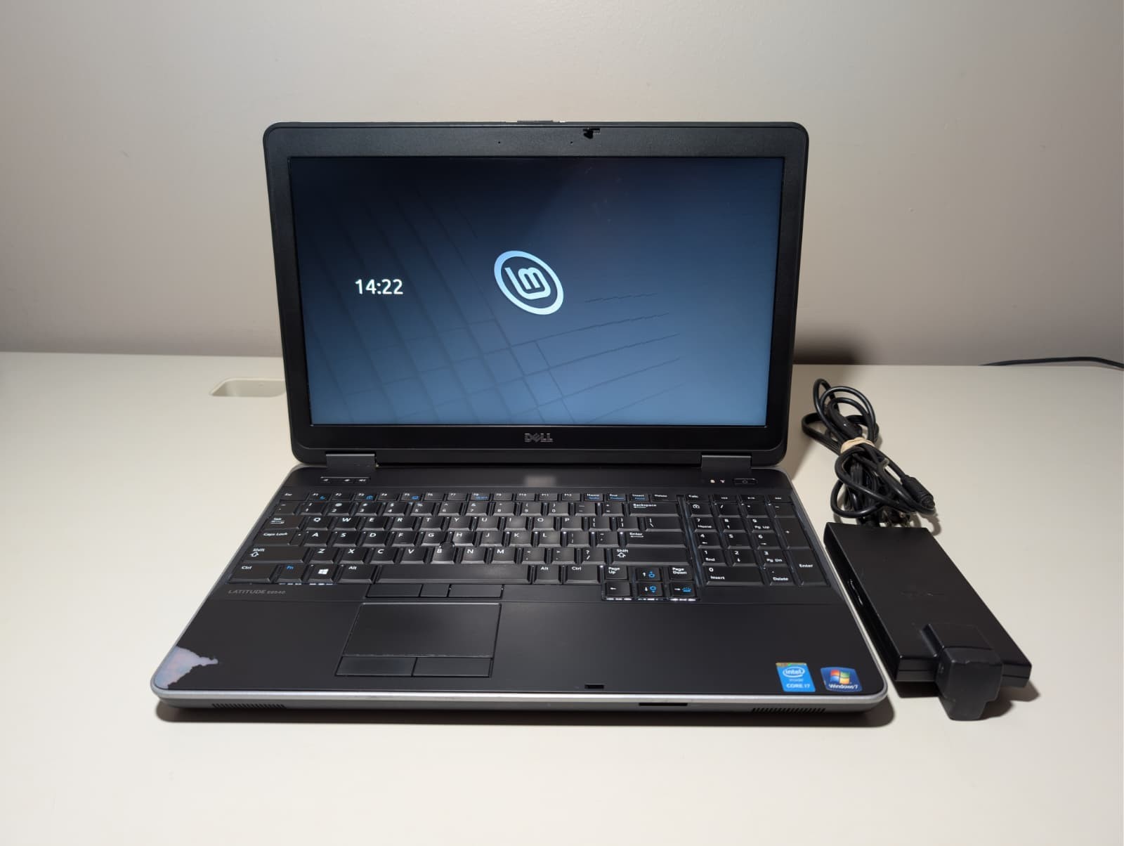 Dell Latitude E6540 | i7 4th Gen 16GB RAM 256GB SSD | AMD Radeon Backlit Linux