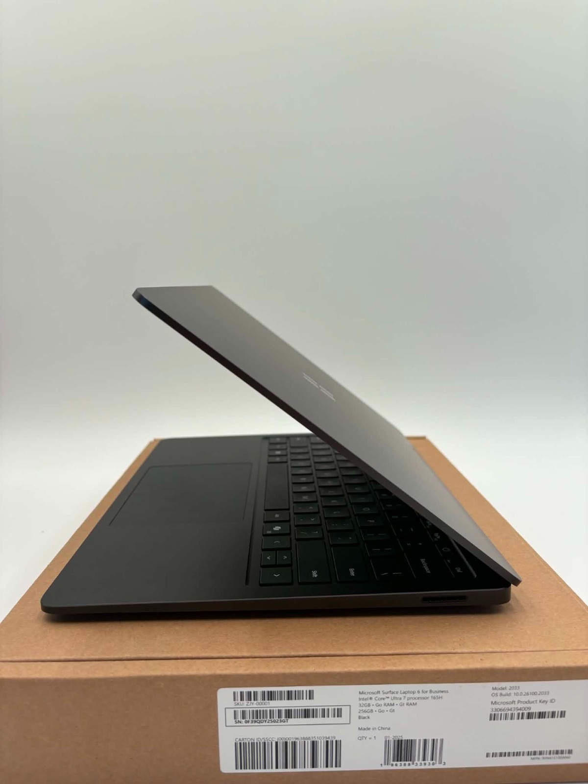 13.8″ Microsoft Surface Business Laptop 7th Ed – Intel Ultra 7 268V, 32GB, 256GB