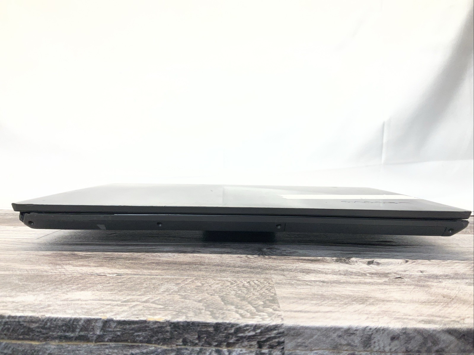 Lenovo V330-14ARR / Unknown Processor / No RAM / Laptop Notebook PC / A20