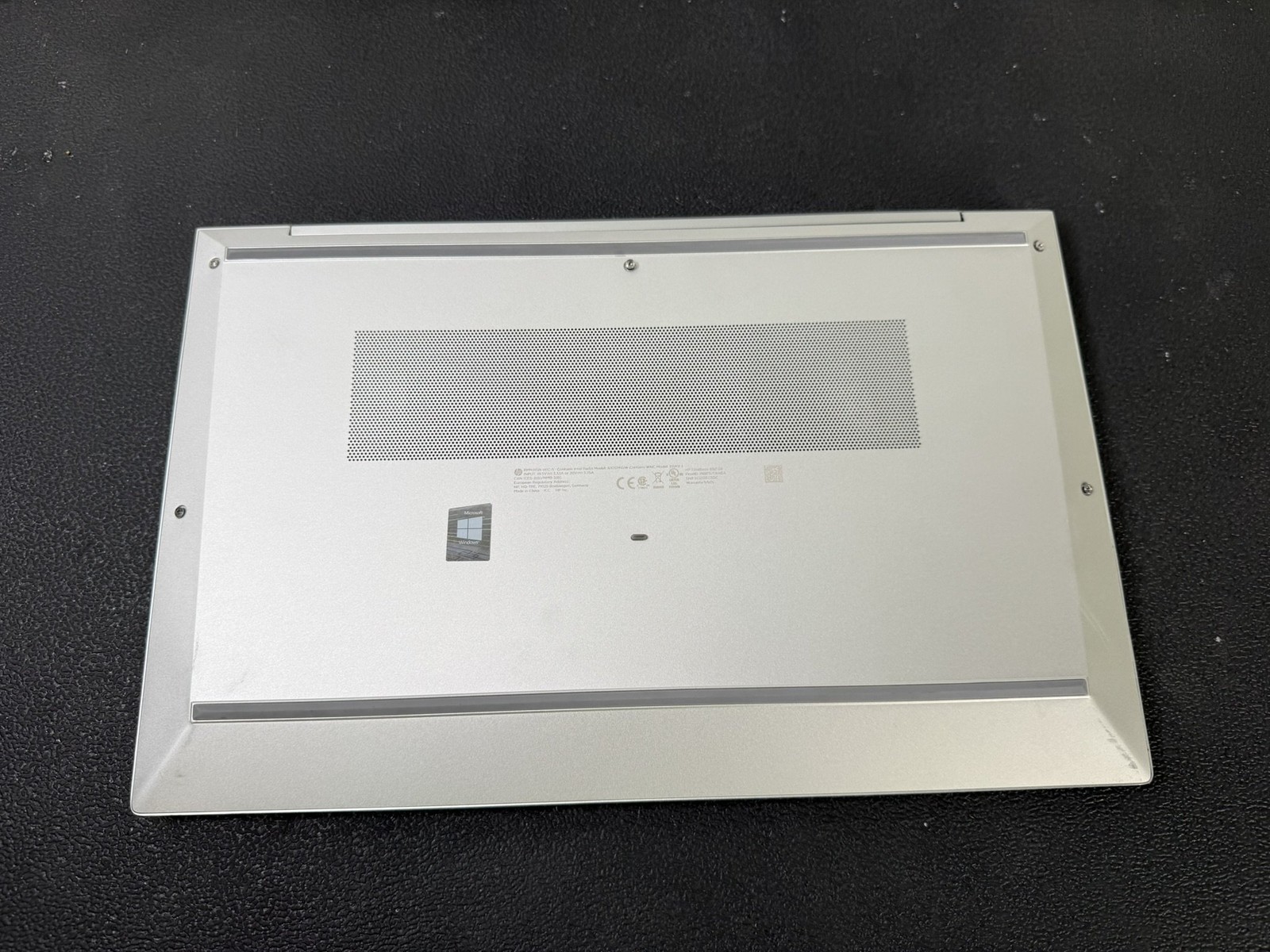 HP EliteBook 850 G8 i5-1135G7 2.4GHz 4GB DDR4 Laptop NO SSD NO BATTERY – READ