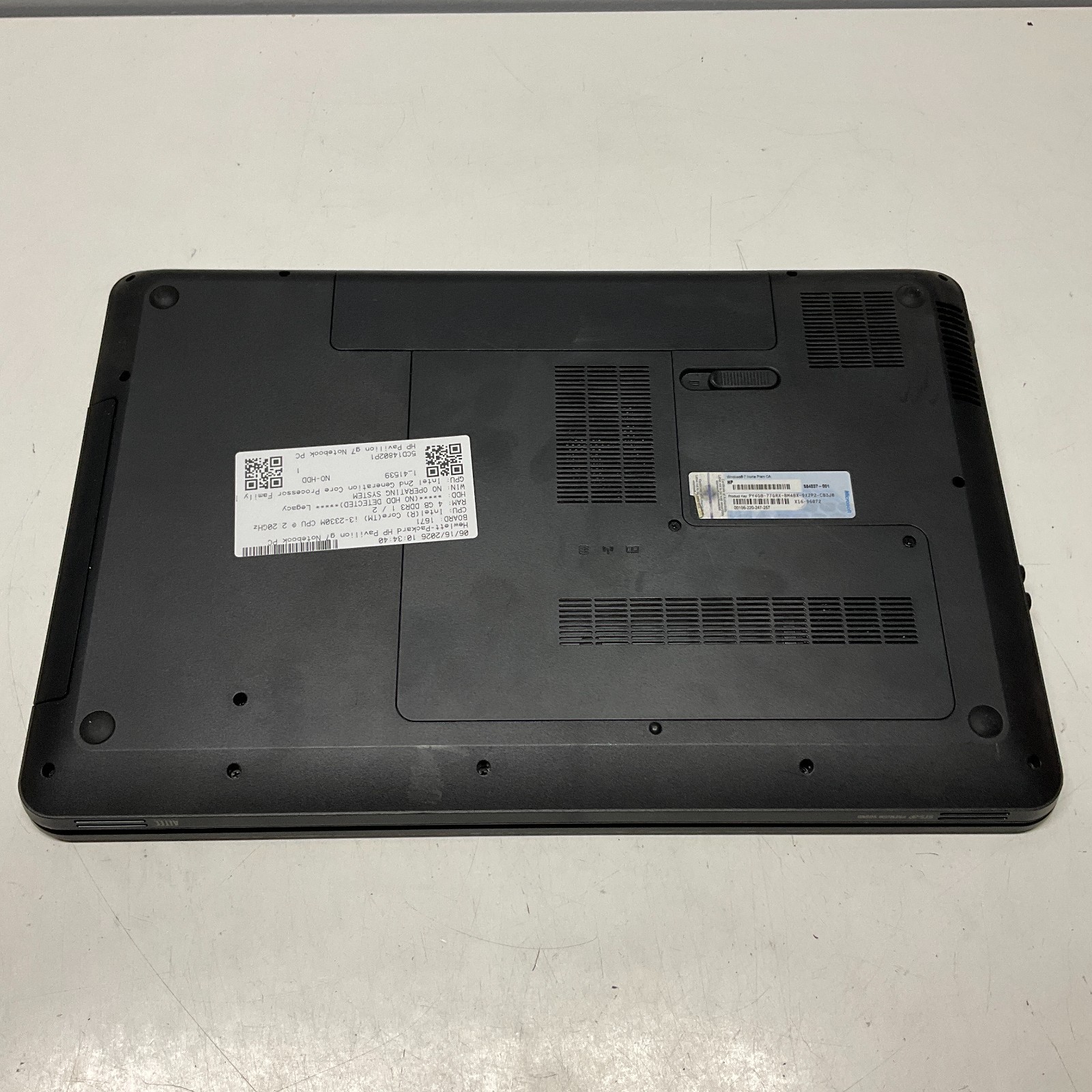 HP Pavilion g7 Laptop Intel Core i3-2330M @ 2.20 GHz 4GB NO HDD NO OS Laptop