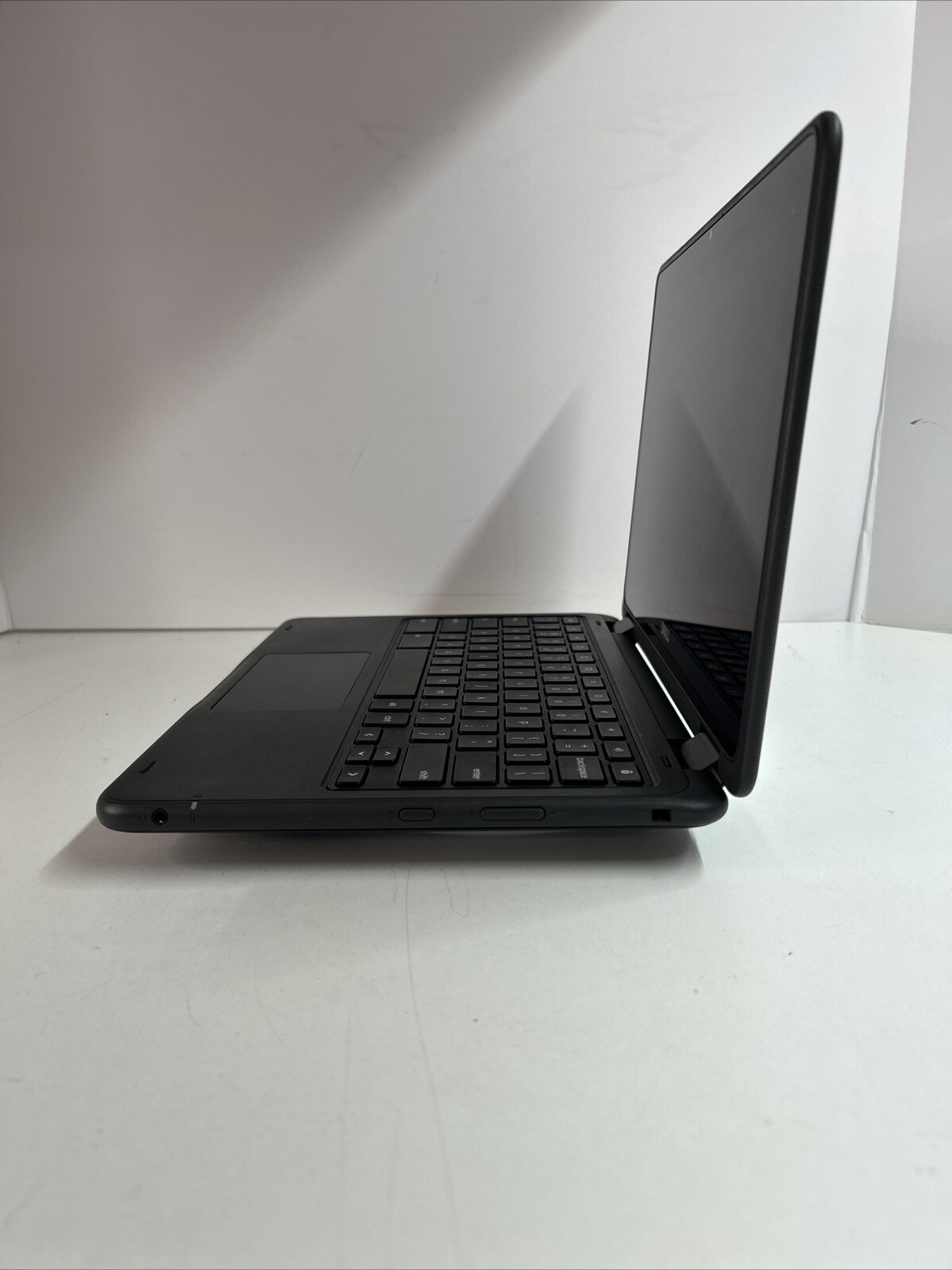Dell Inspiron 3181 Chromebook 11.6″ Intel Celeron N4000 4GB RAM 32GB eMMC