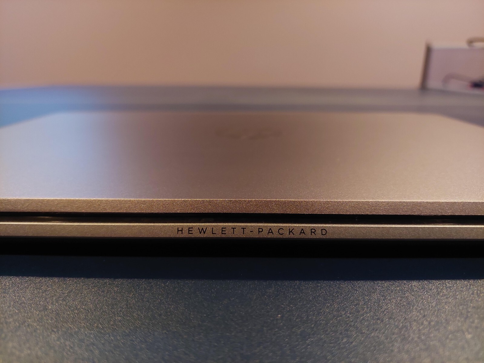 HP Elitebook Folio 1040 INTEL CORE I7 8GB RAM 256GB SSD