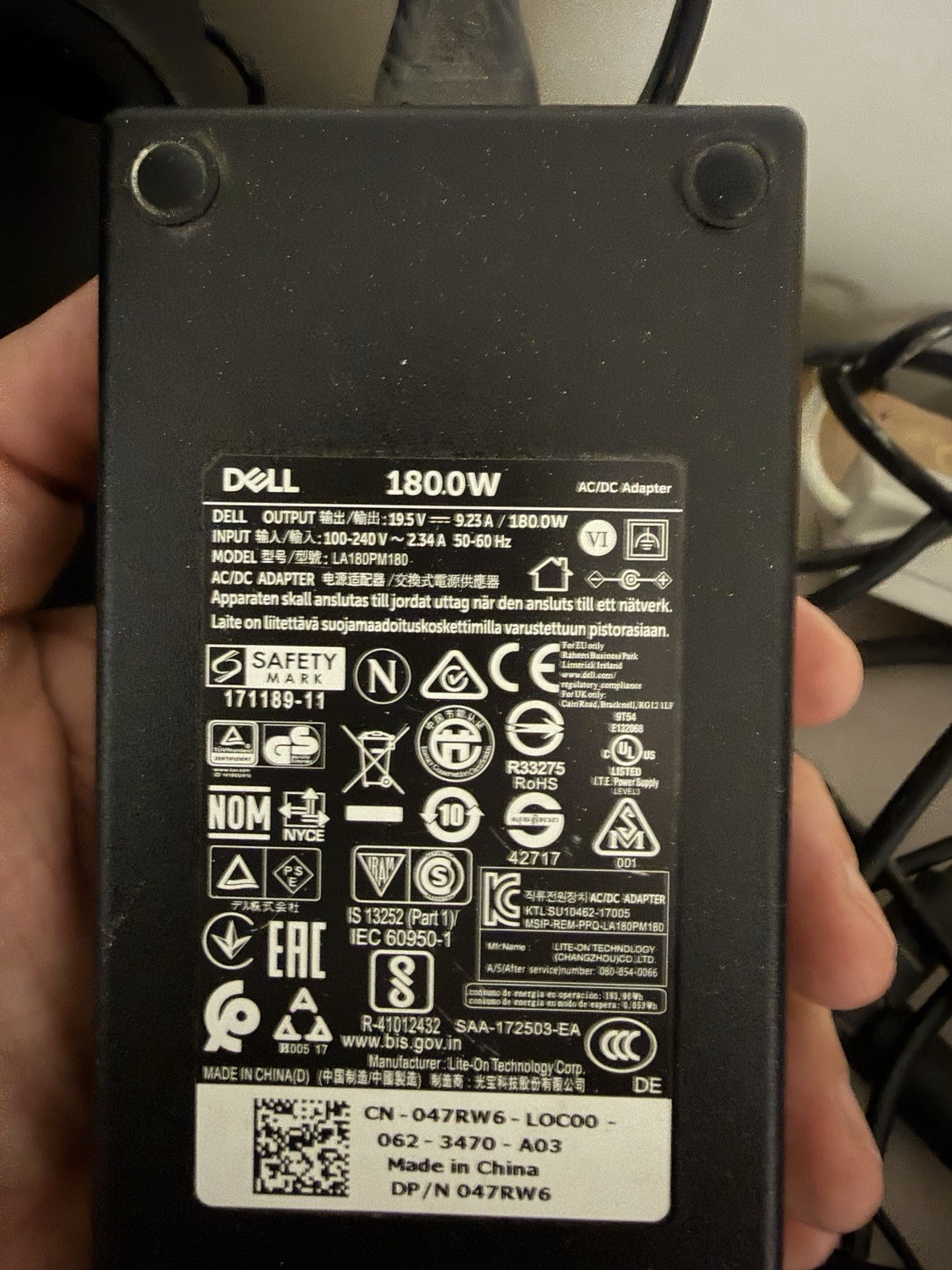 Alienware Area-51m R2 17.3″ i7-10700 16GB RTX 2070 Super 1TB SSD W11