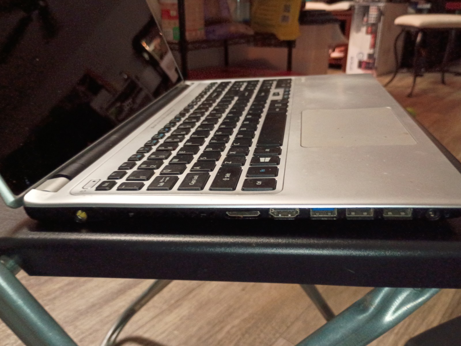 Acer Aspire V5 15.6″ Laptop – Intel Processor, No Charger, Untested