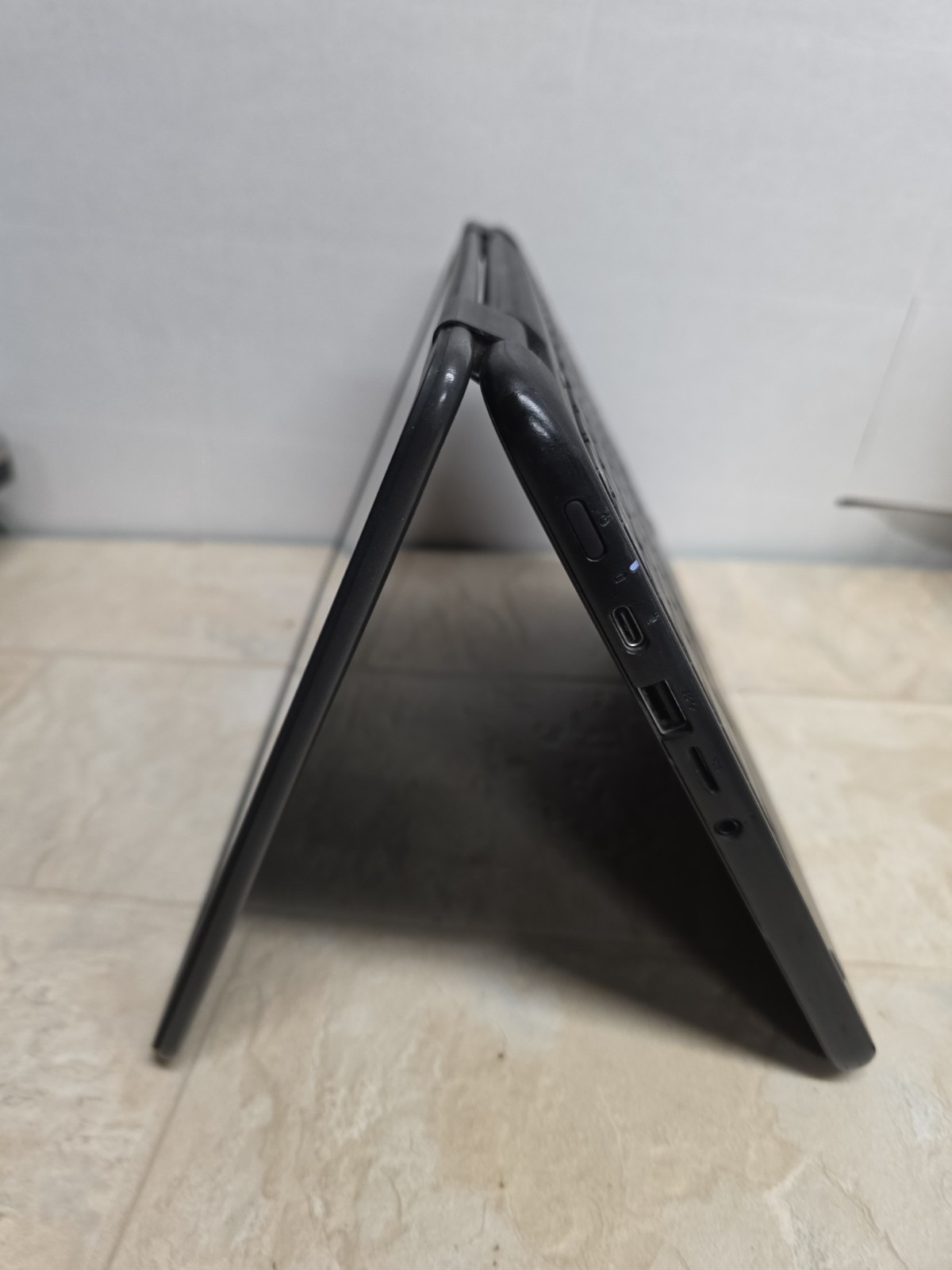 Dell Chromebook 3100 2-in-1 11.6″ Touchscreen Laptop 4GB/ 32GB WiFi Good Conditi