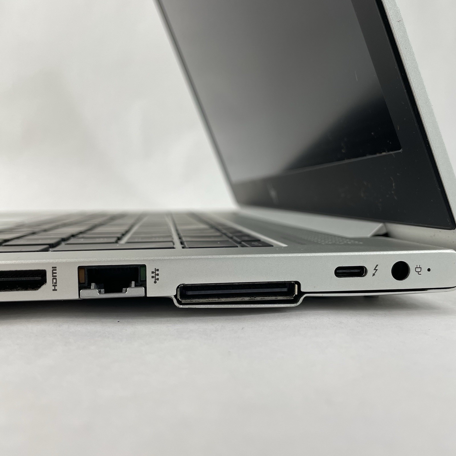 HP EliteBook 850 G5 15.6″ i5-7200U 2.50 GHz 8 GB RAM No SSD/OS/AC – READ