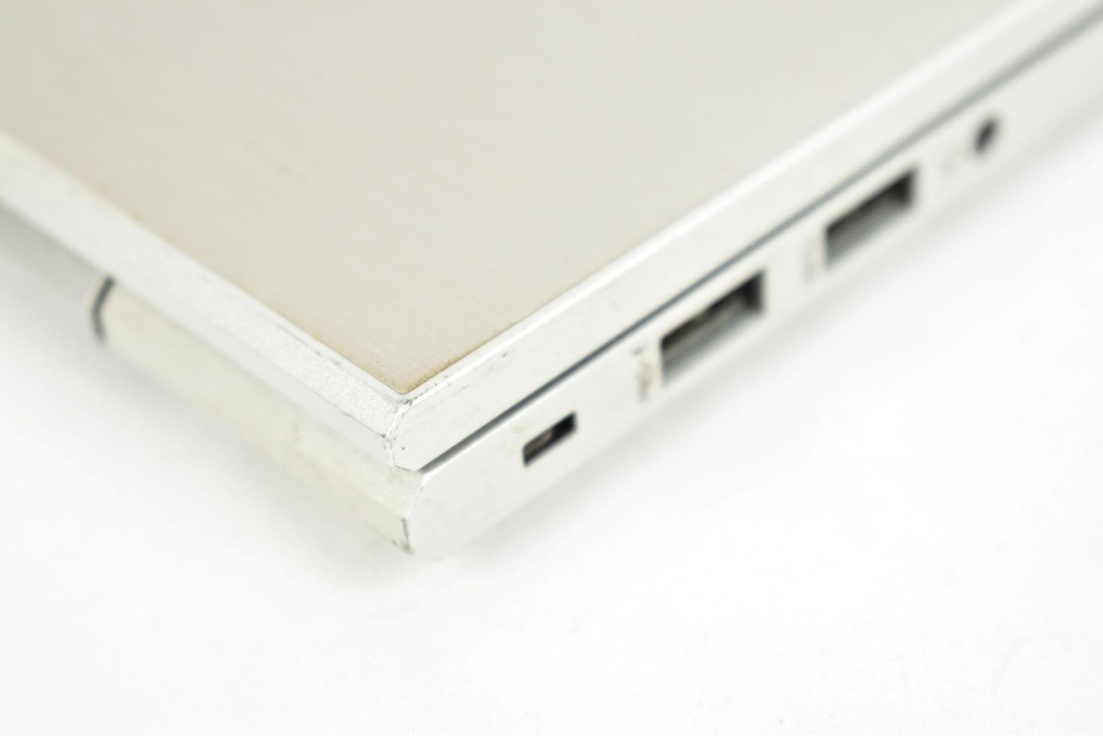 HP EliteBook 840 G8 Touch i7-1185G7 3.0GHz 16GB 256GB SSD 14″ No OS New Battery