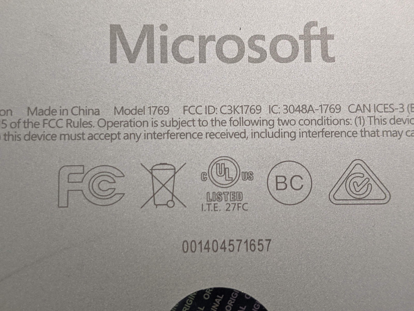 MS Surface Laptop 1769 13.5″QHD+ TOUCH BAD LCD i7-7200U 2.5GHz 4GB 128GB BAD SSD