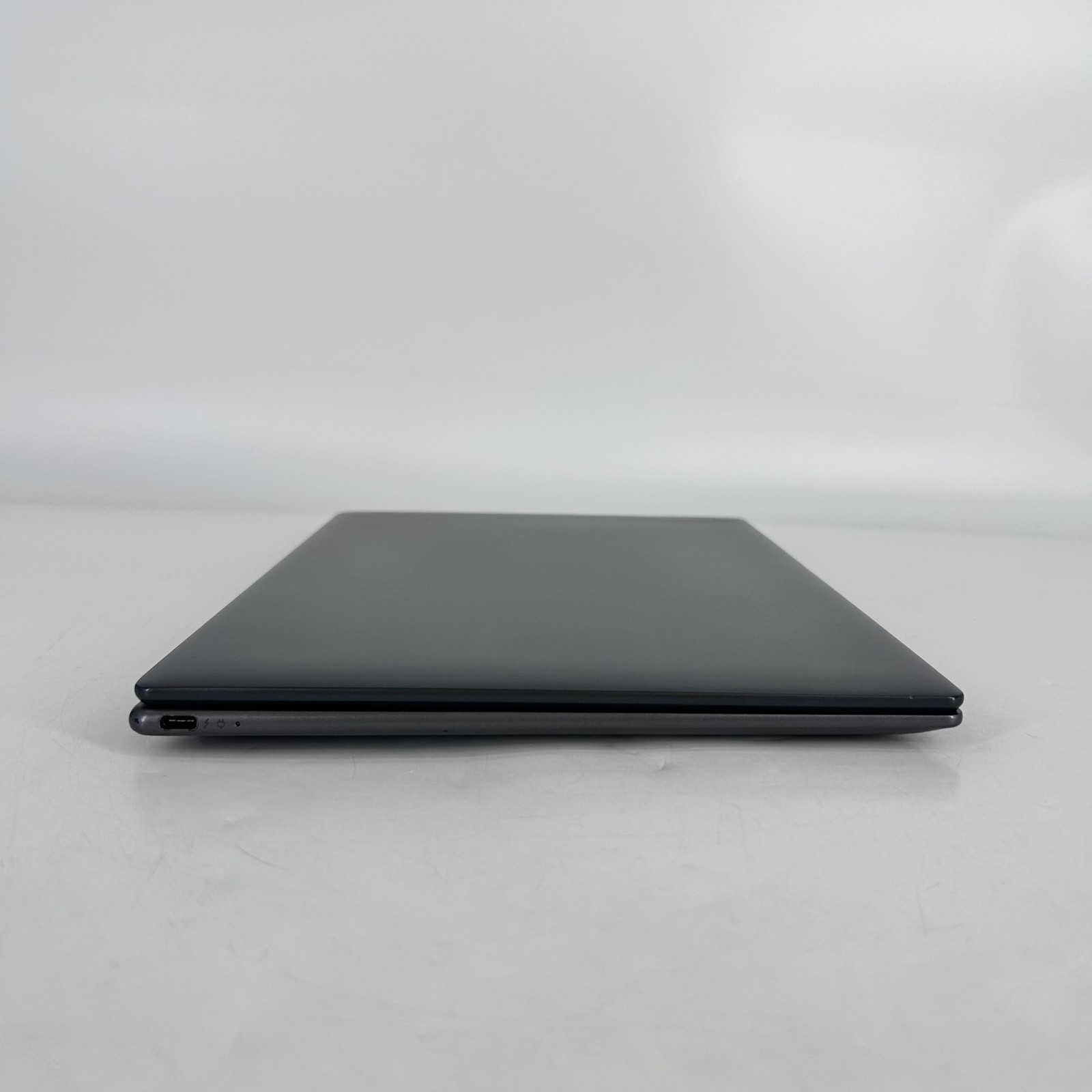 Lenovo Slim 7i 14 Gray QHD TOUCH 2.1 GHz i7-1260P 16GB RAM 1TB SSD Good