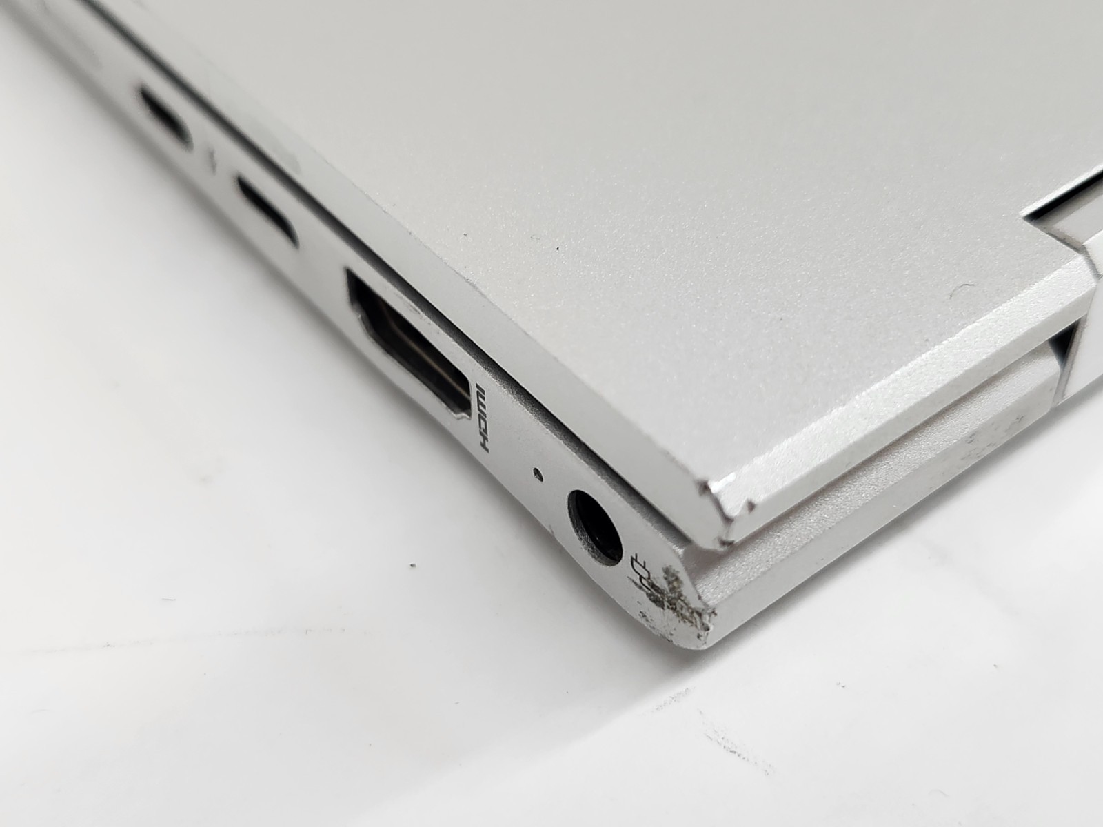 HP EliteBook x360 830 G8 i5-1135G7 16GB 256GB SSD Webcam Backlit FHD Touch Sp1