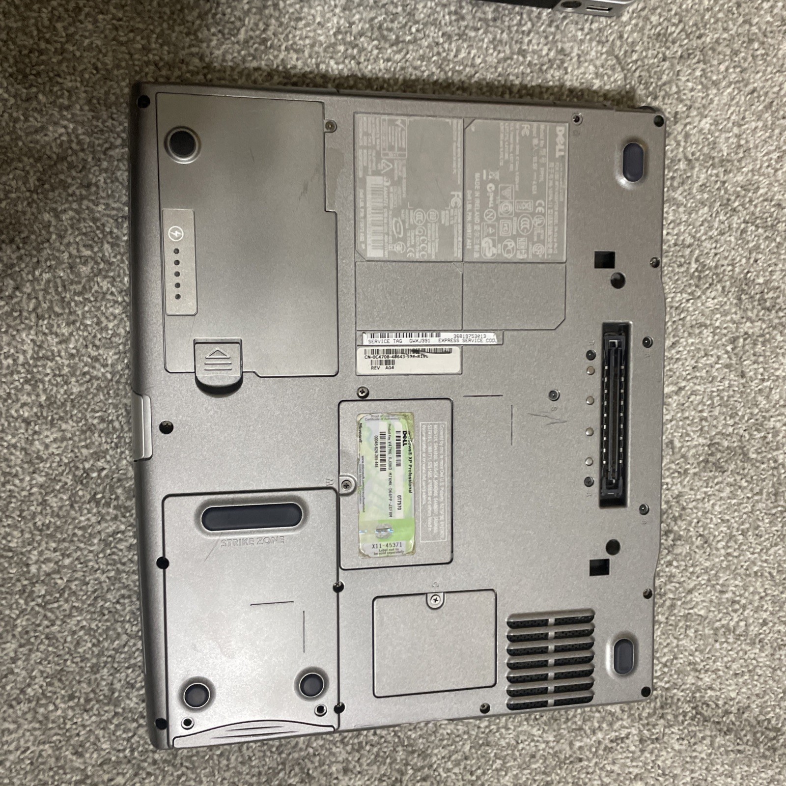 vintage laptop windows xp LOT(Untested)(Read description)
