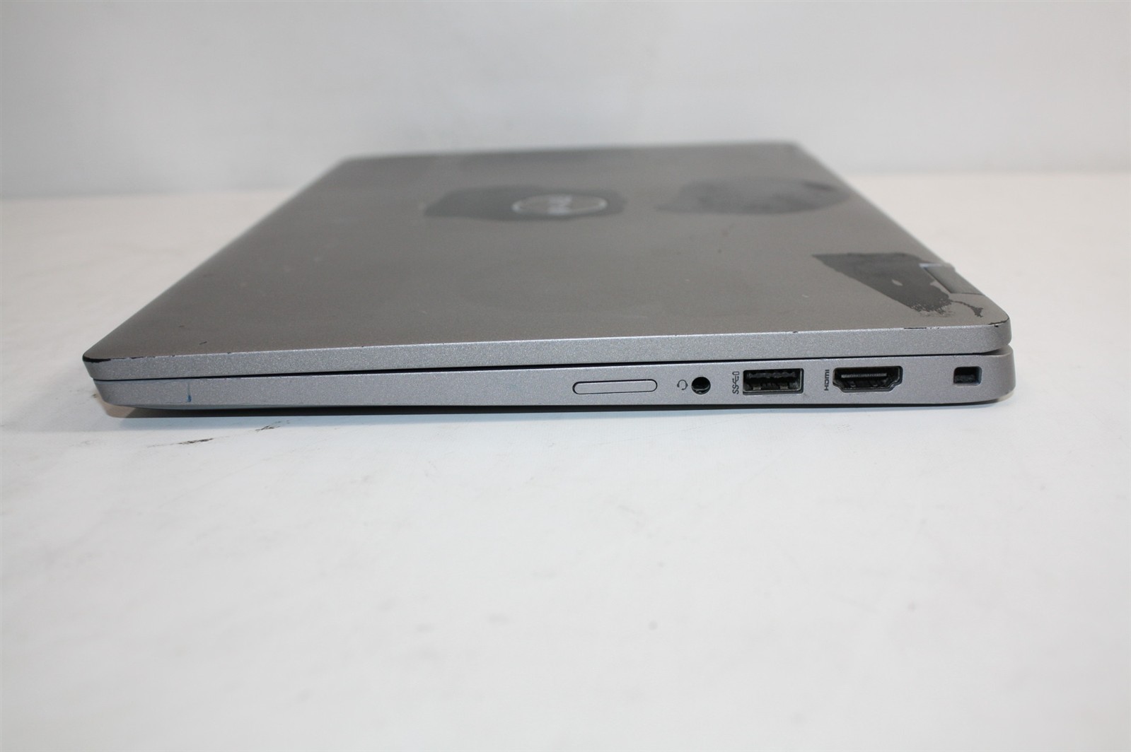 14″Dell Latitude 5320 i7-1185G7 3.00GHz RAM 16GB NVMe 256GB/Cosmetic issue