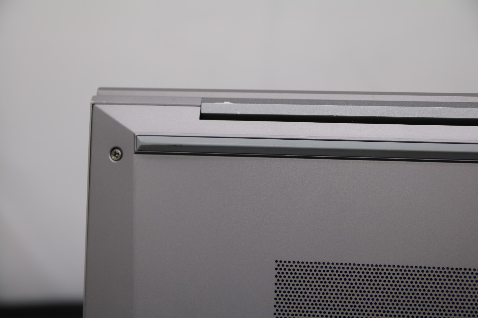 HP EliteBook 6 G1i 16 ZBOOK – i7-1165G7 – 16GB, 256GB, Windows 11 Home + Adapter