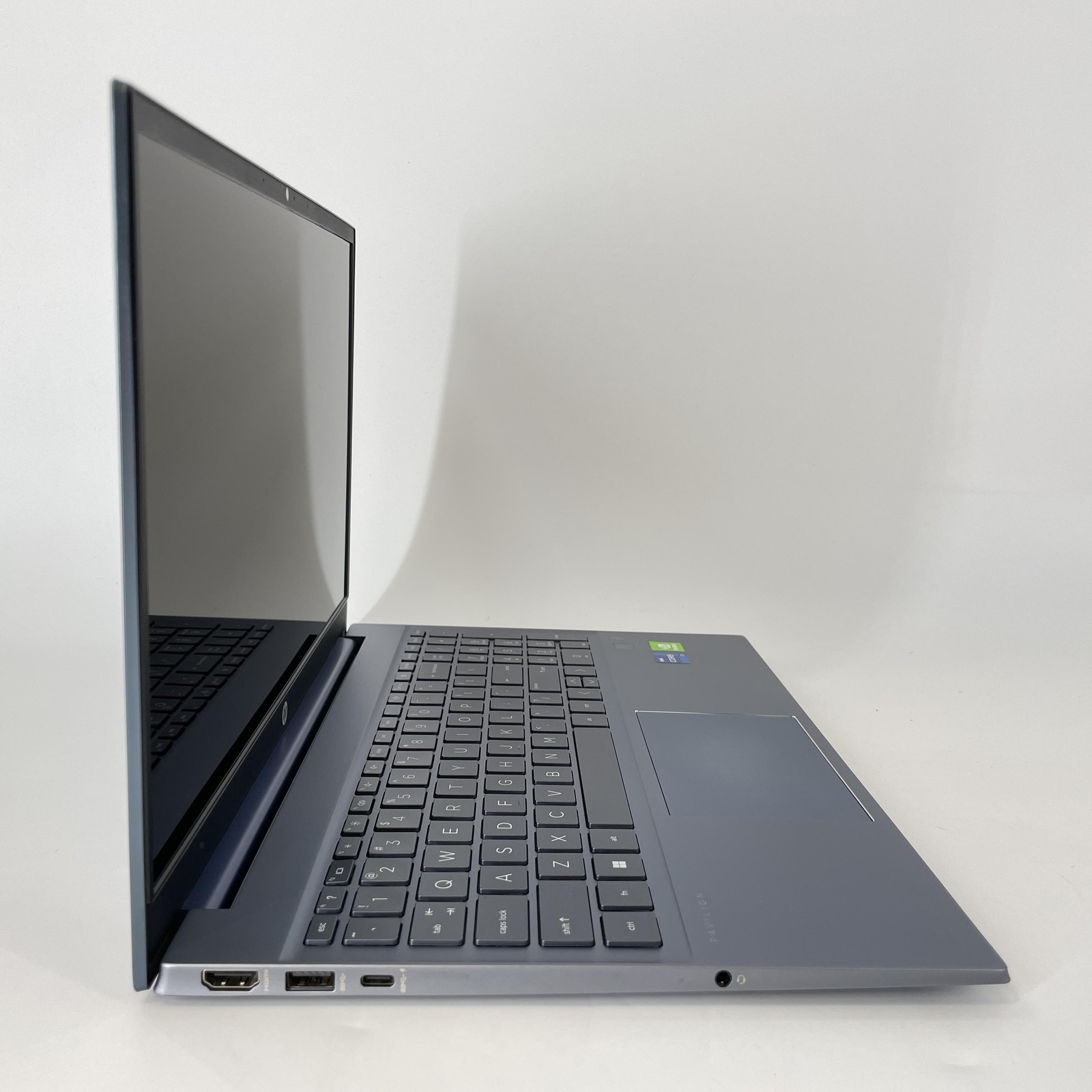 HP Pavilion 15 FHD TOUCH i7-1195G7 2.90GHz 16GB 1TB SSD NVIDIA MX350 Very Good