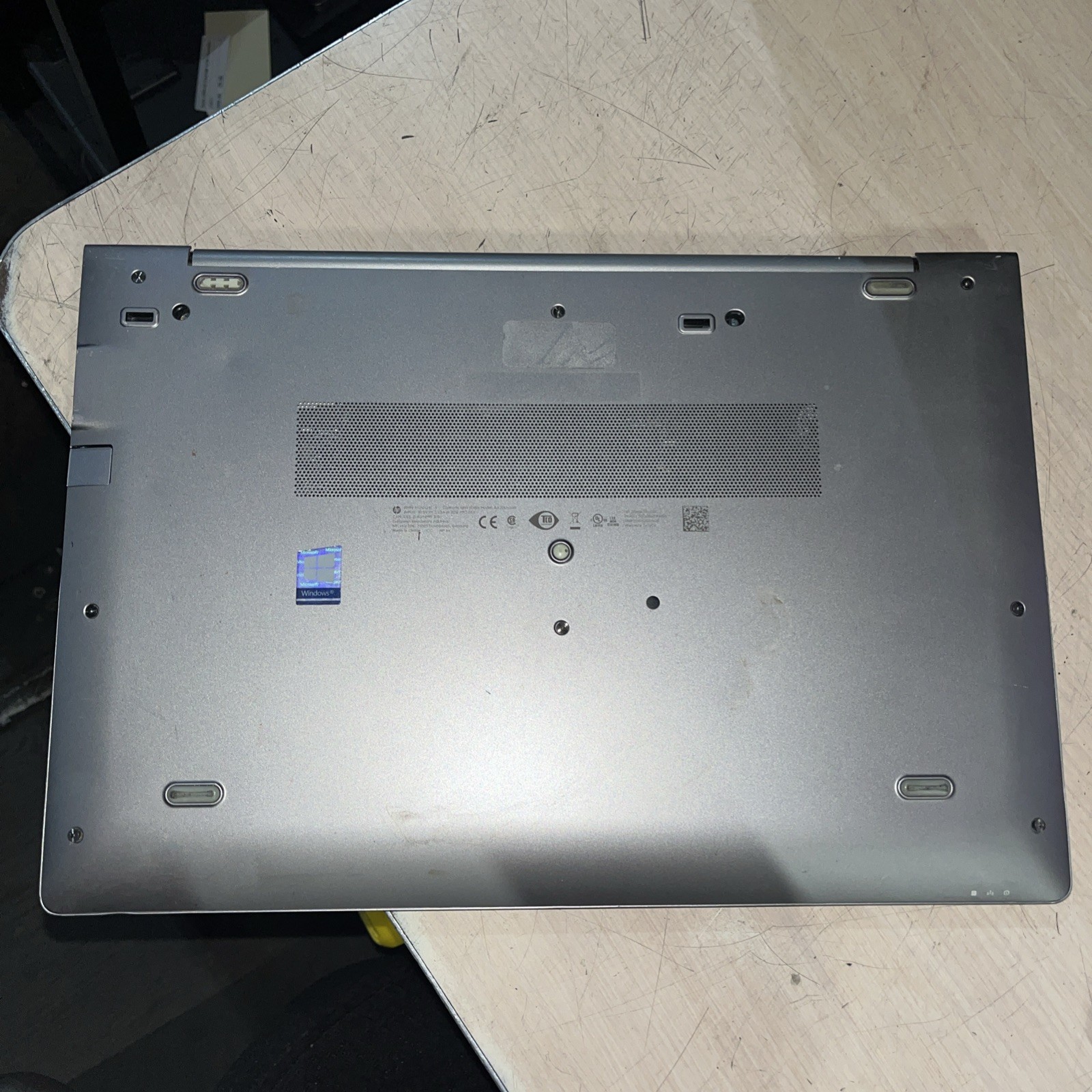 HP ZBOOK 15U G6 INTEL CORE I7-8565U 1.80GHZ 8GB RAM NO HD