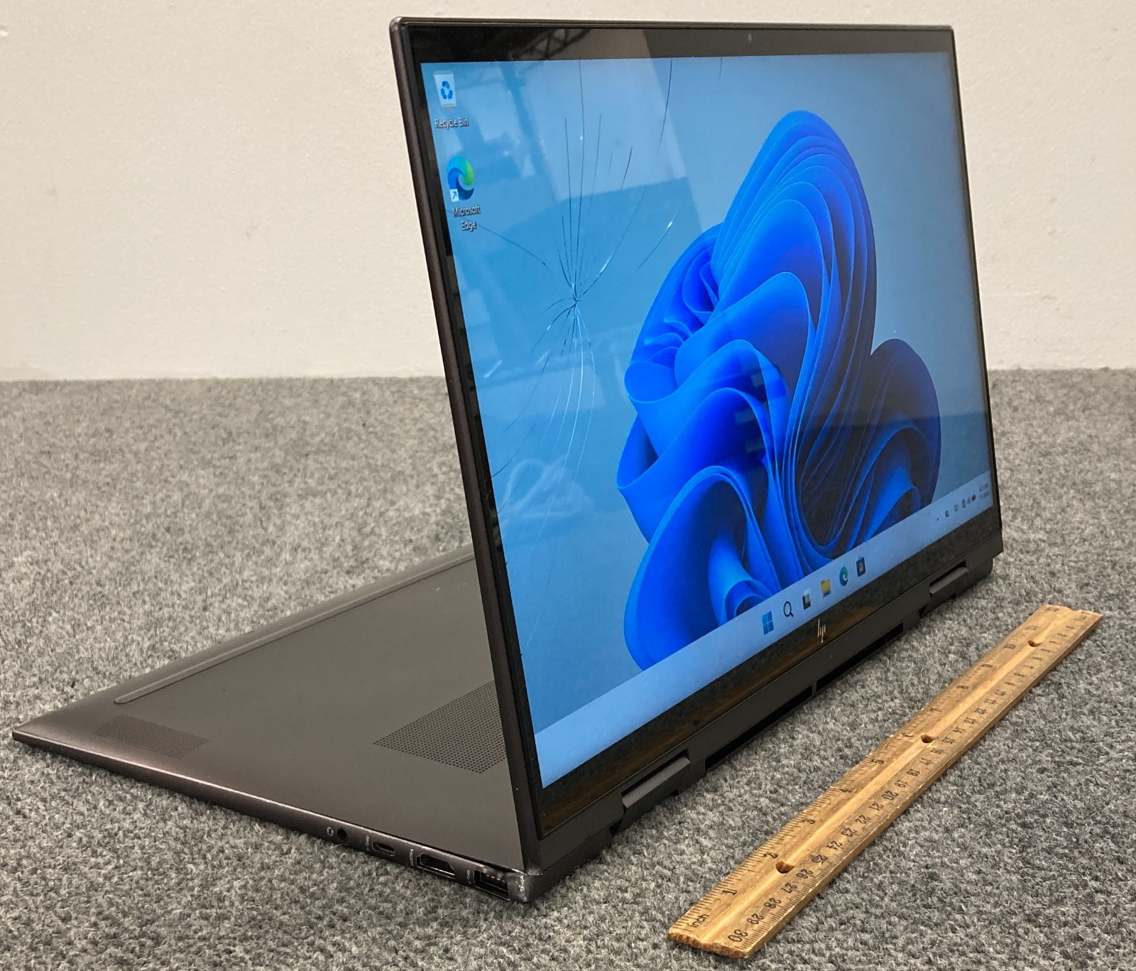 HP ENVY x360 15m-eu0xxx 15.6″ 2-in-1 Laptop Ryzen 5 5500U 8GB 256GB NVMe, As Is