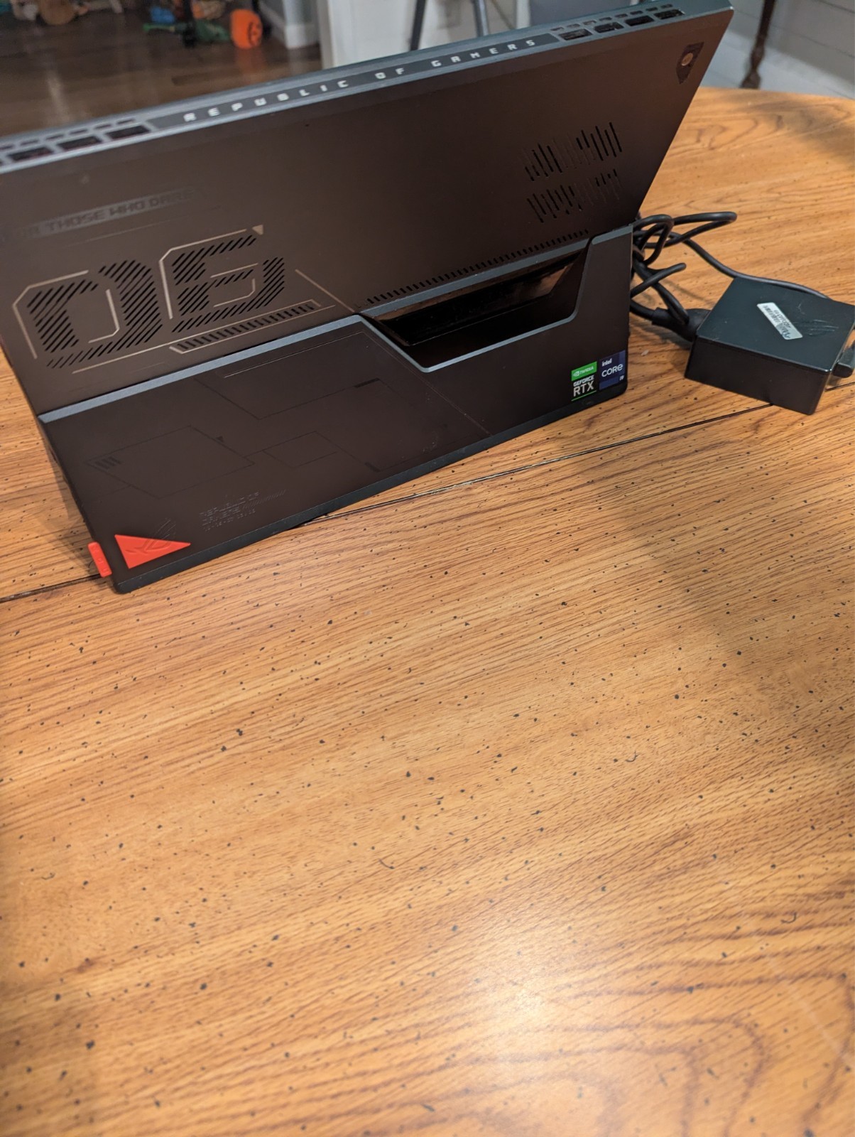 ASUS – ROG 13.4″ Touchscreen 2 & 1 Laptop – Intel Core i9 – 16GB Memory – 2022