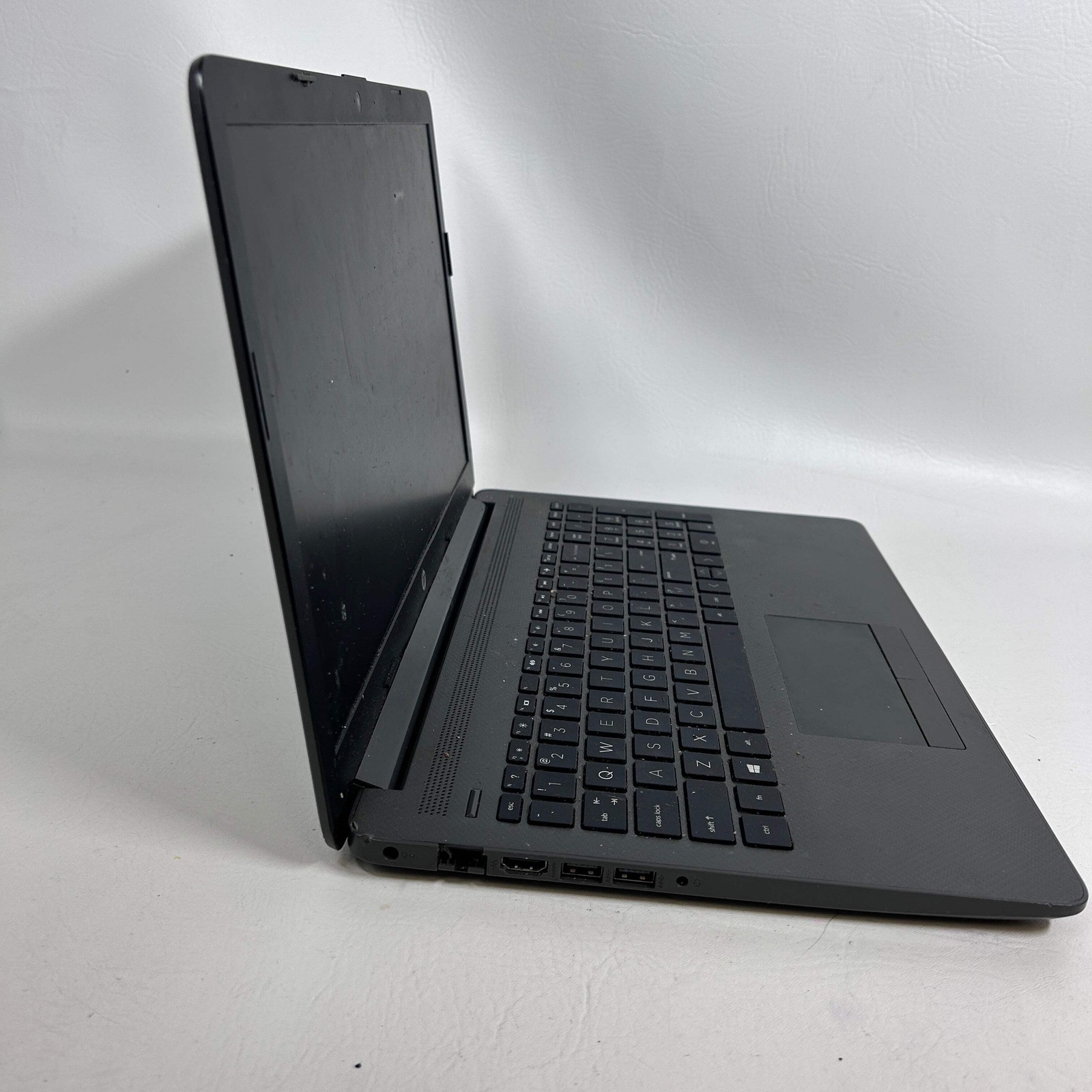 HP NoteBook 255 G7 15.6″ 3020e 1.2GHz 4GB RAM 128GB SSD