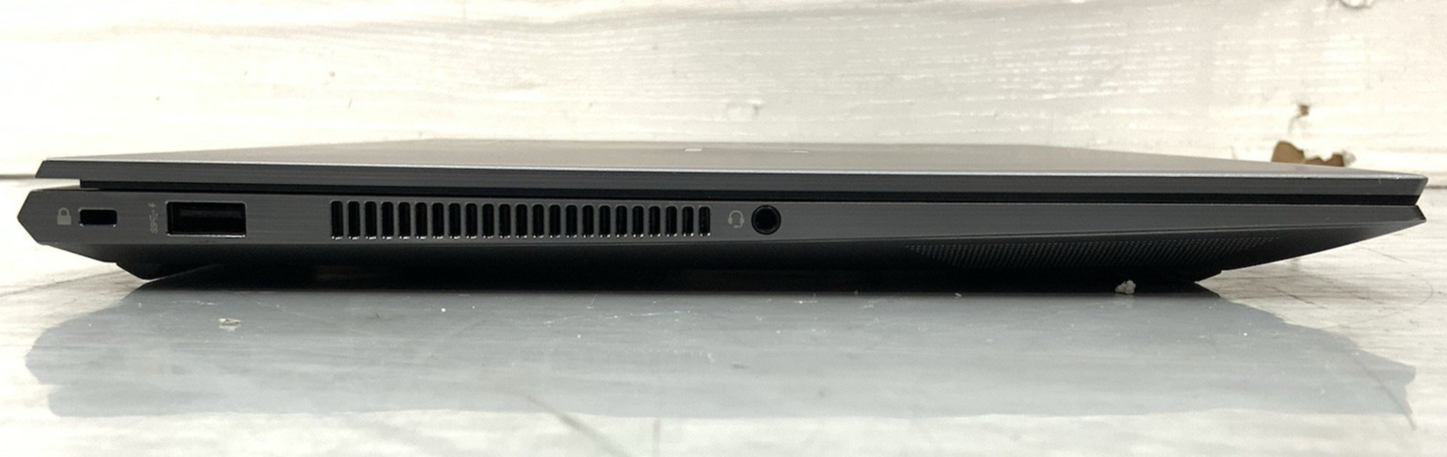 HP ZBook Studio 15 G8 | Intel i7-11850H 512GB NVMe 32GB DDR4 RTX A2000