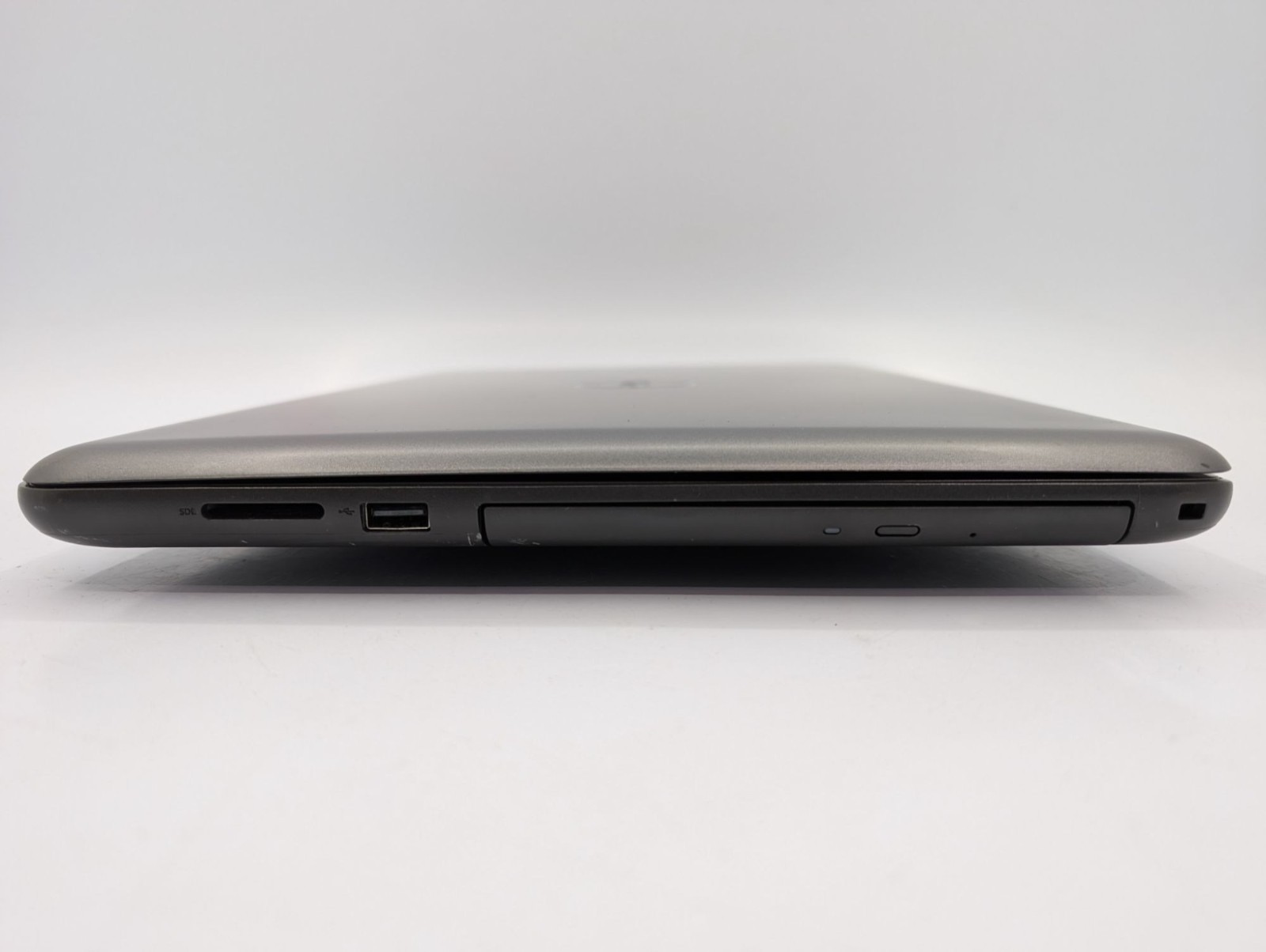 Dell Inspiron 5567 15.6″ Laptop i5-7200U 8GB RAM 120GB HDD Win11 Home Parts