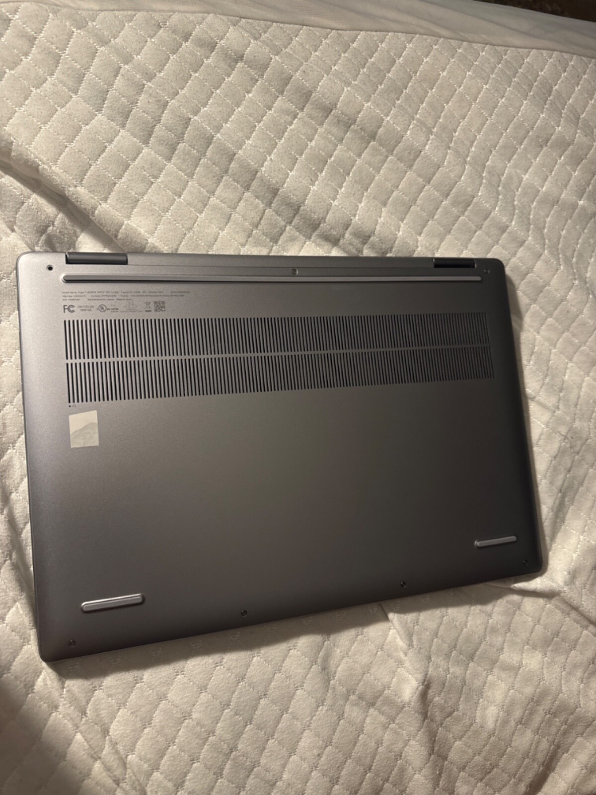 Lenovo Yoga 7 16IAP7 16″ (256GB SSD, Intel Core i5 12th Gen., 4.40 GHz, 8GB)…