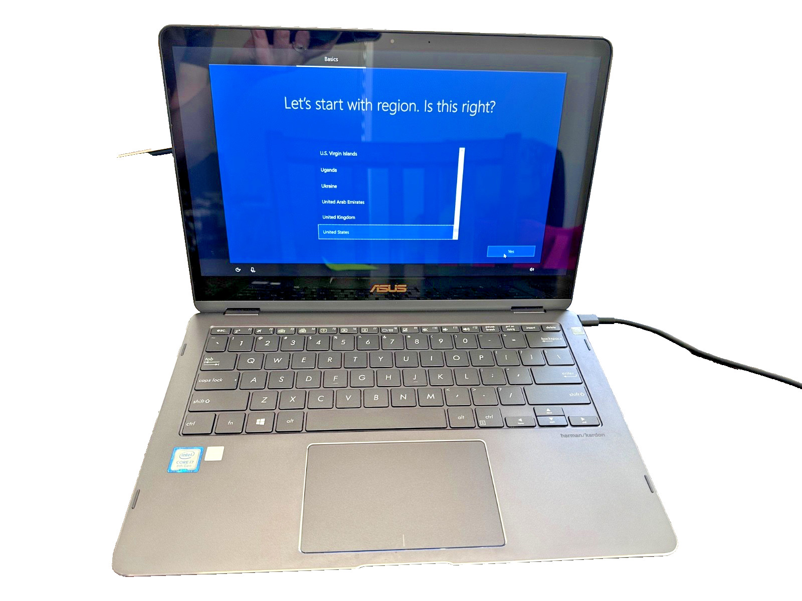 ASUS ZenBook Flip Q325UA i7 256GB SSD 16GB RAM Backlit Keys Full HD Windows 11